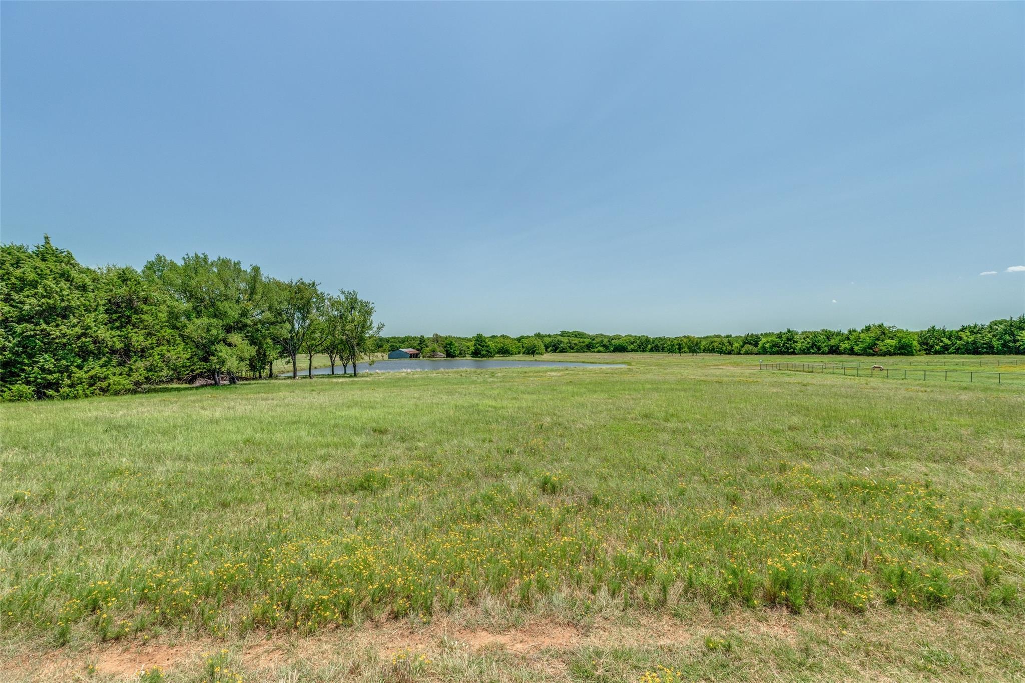 main property photo 31