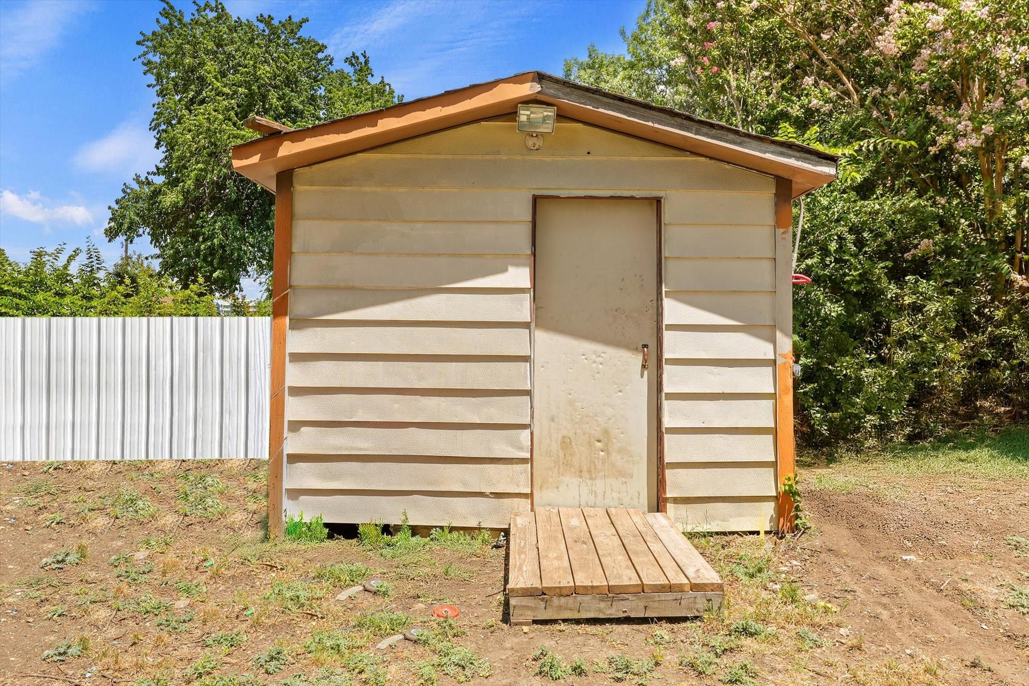main property photo 10
