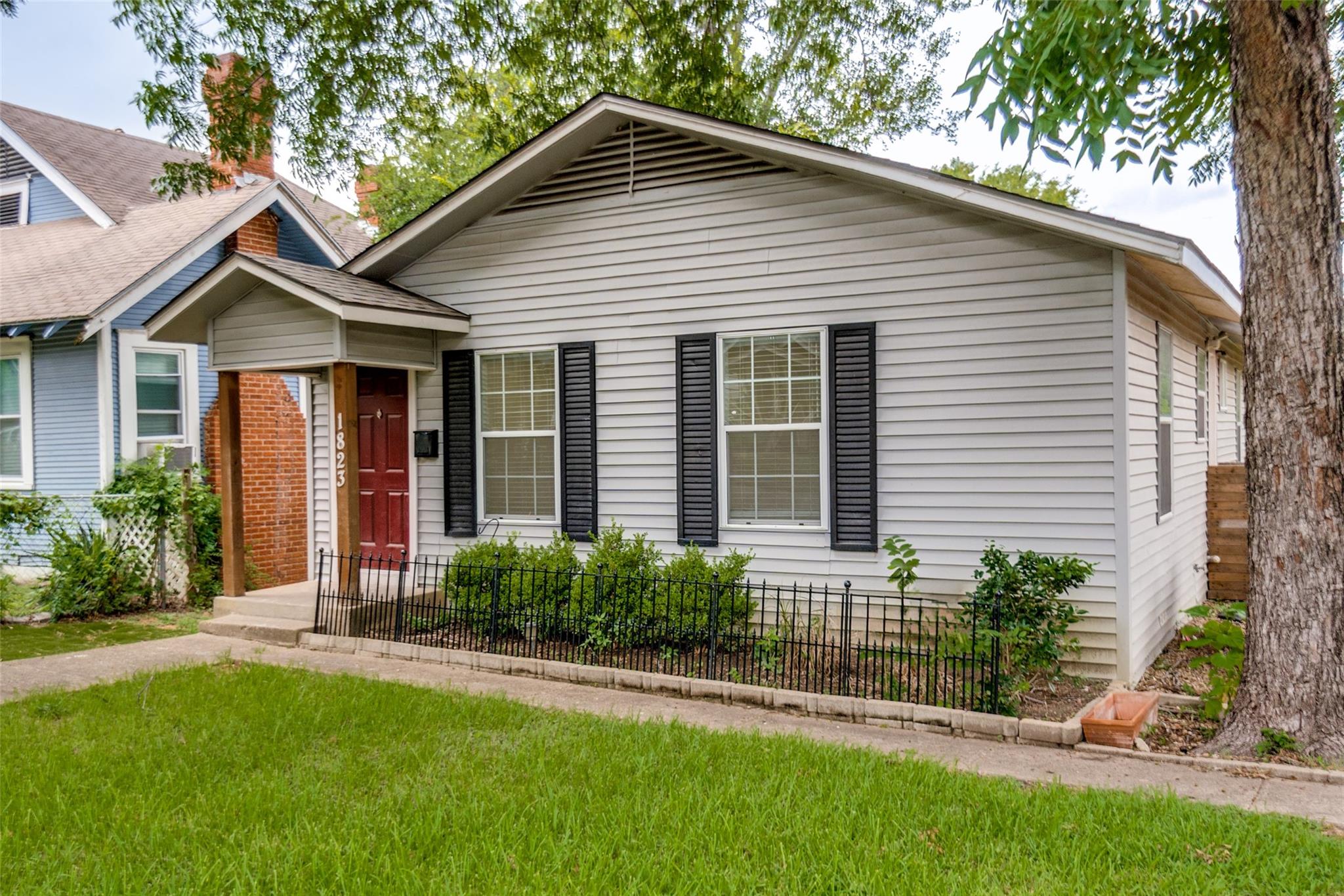main property photo 2