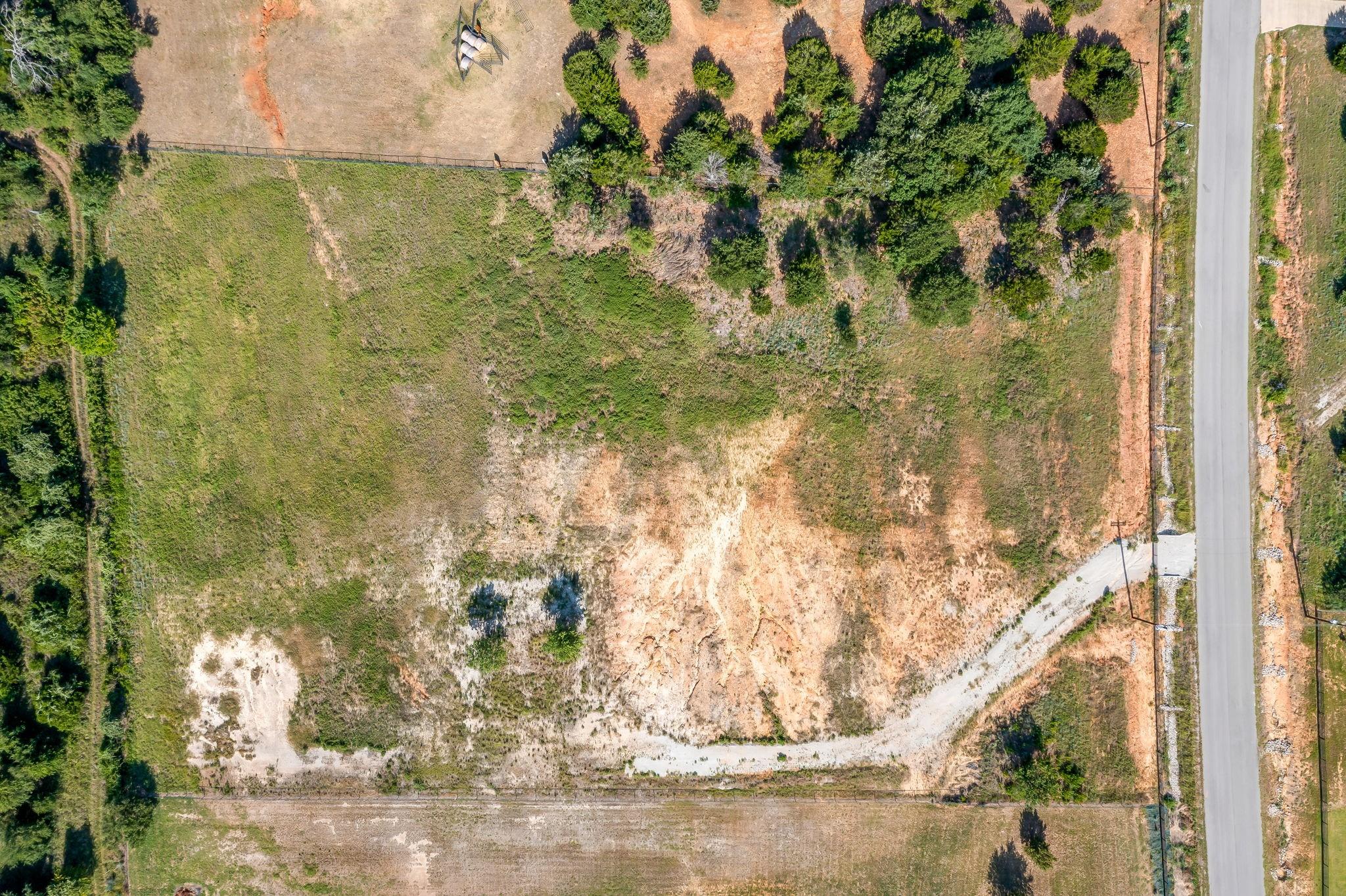 main property photo 16