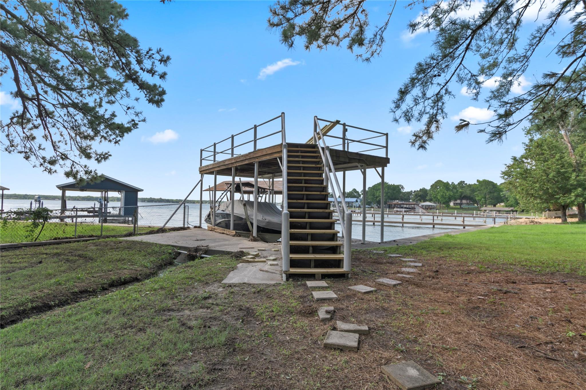 main property photo 21