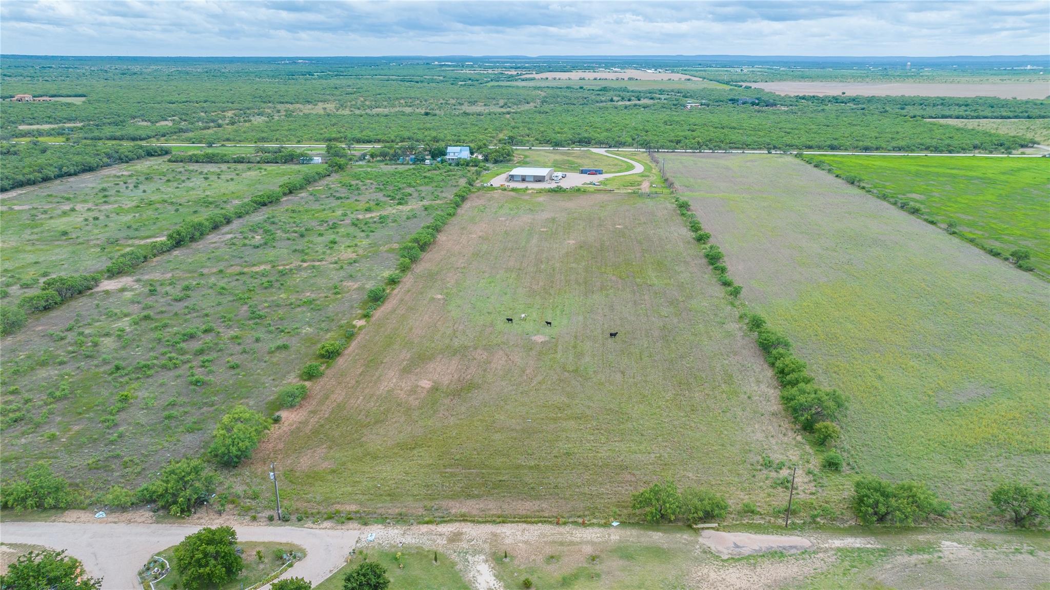 main property photo 18