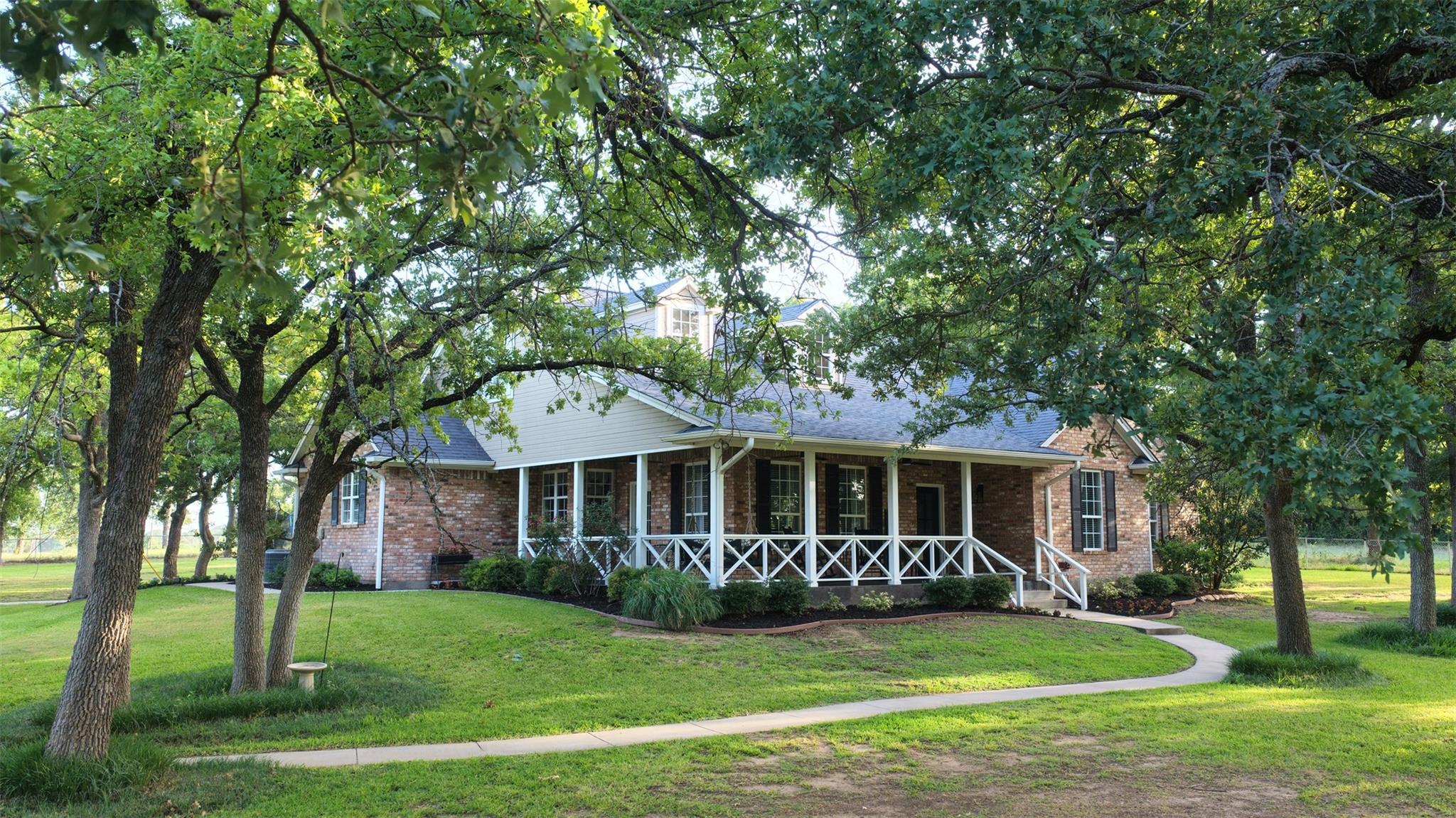 main property photo 35