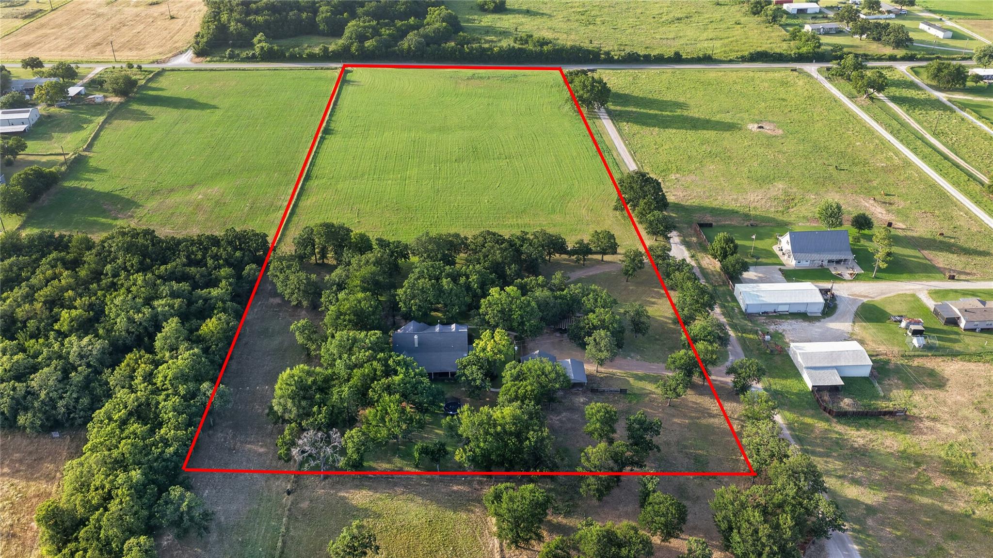 main property photo 39