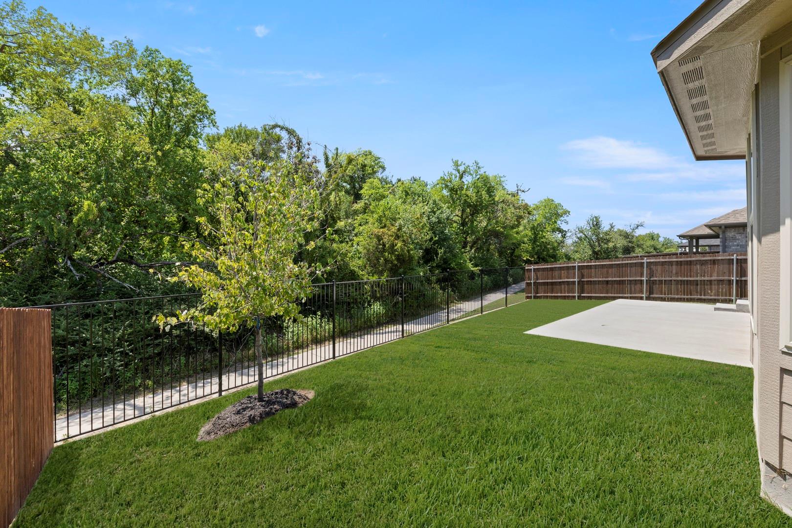 main property photo 26