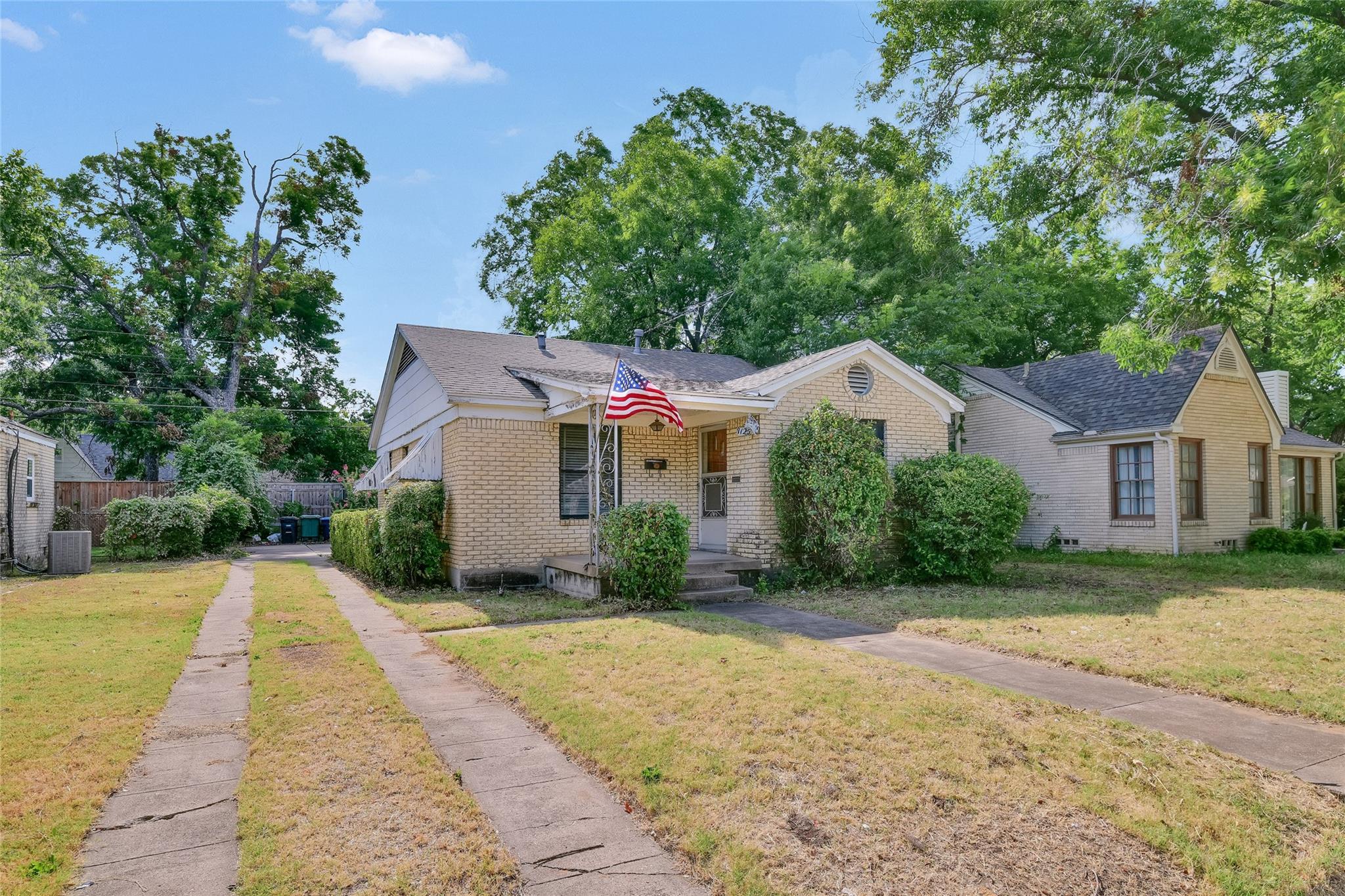 main property photo 13