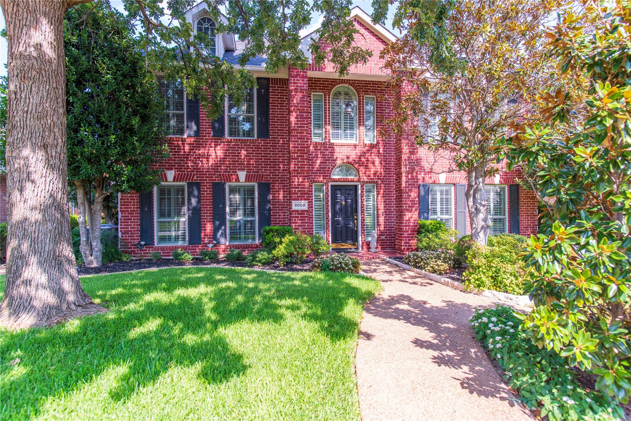 main property photo 37