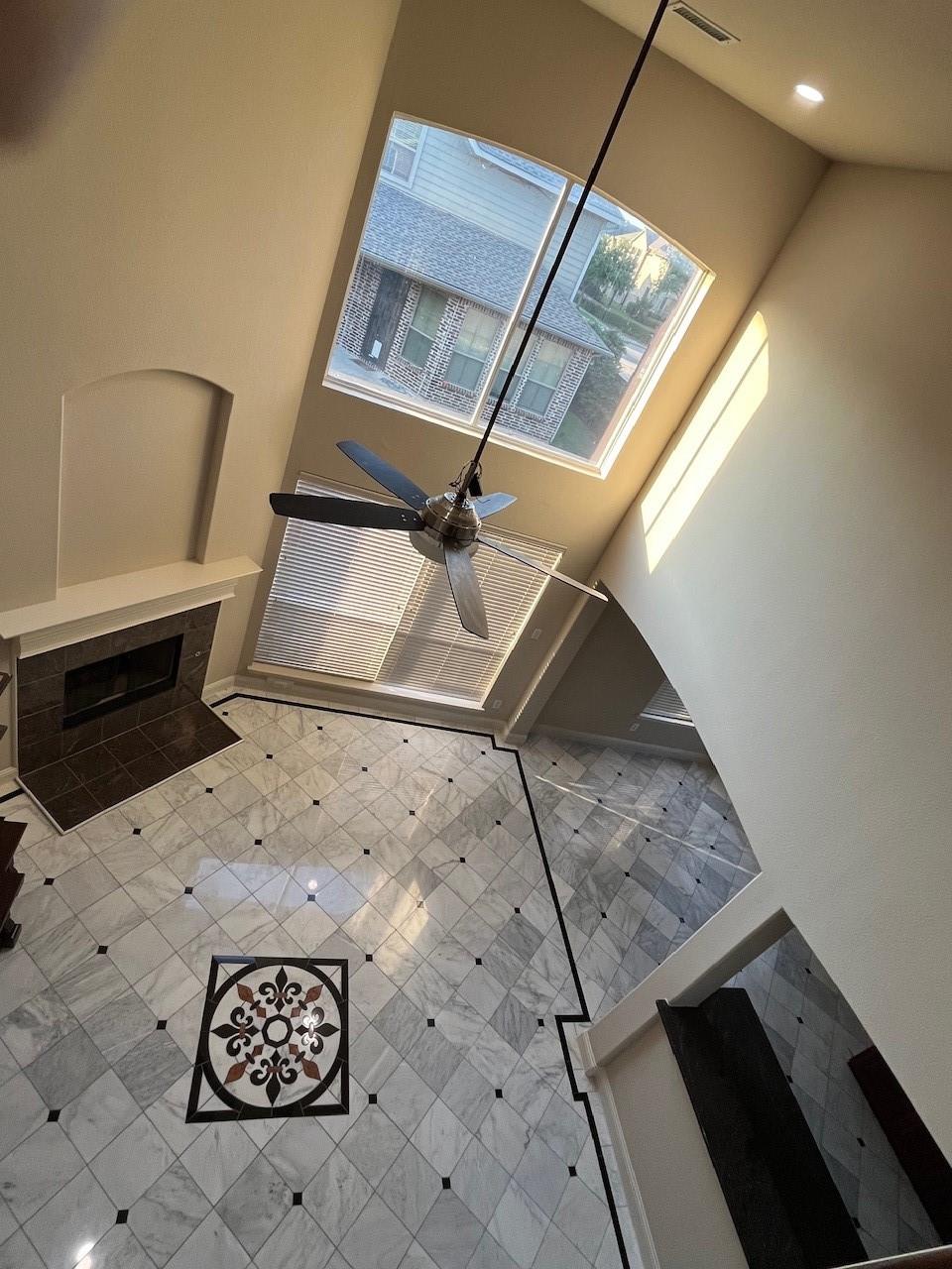 property viewer photo 23