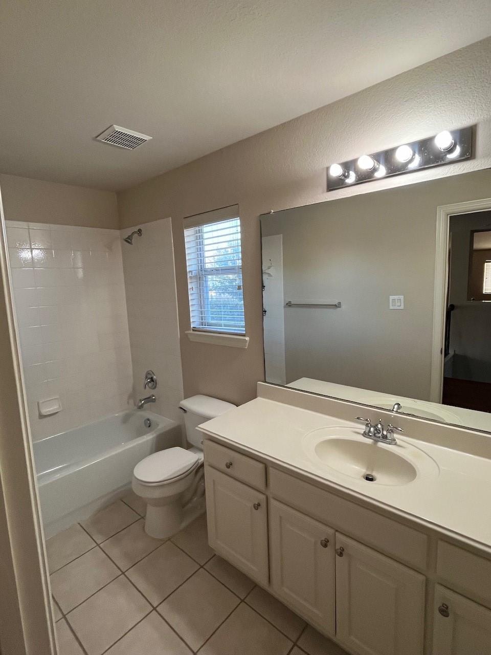 property viewer photo 24