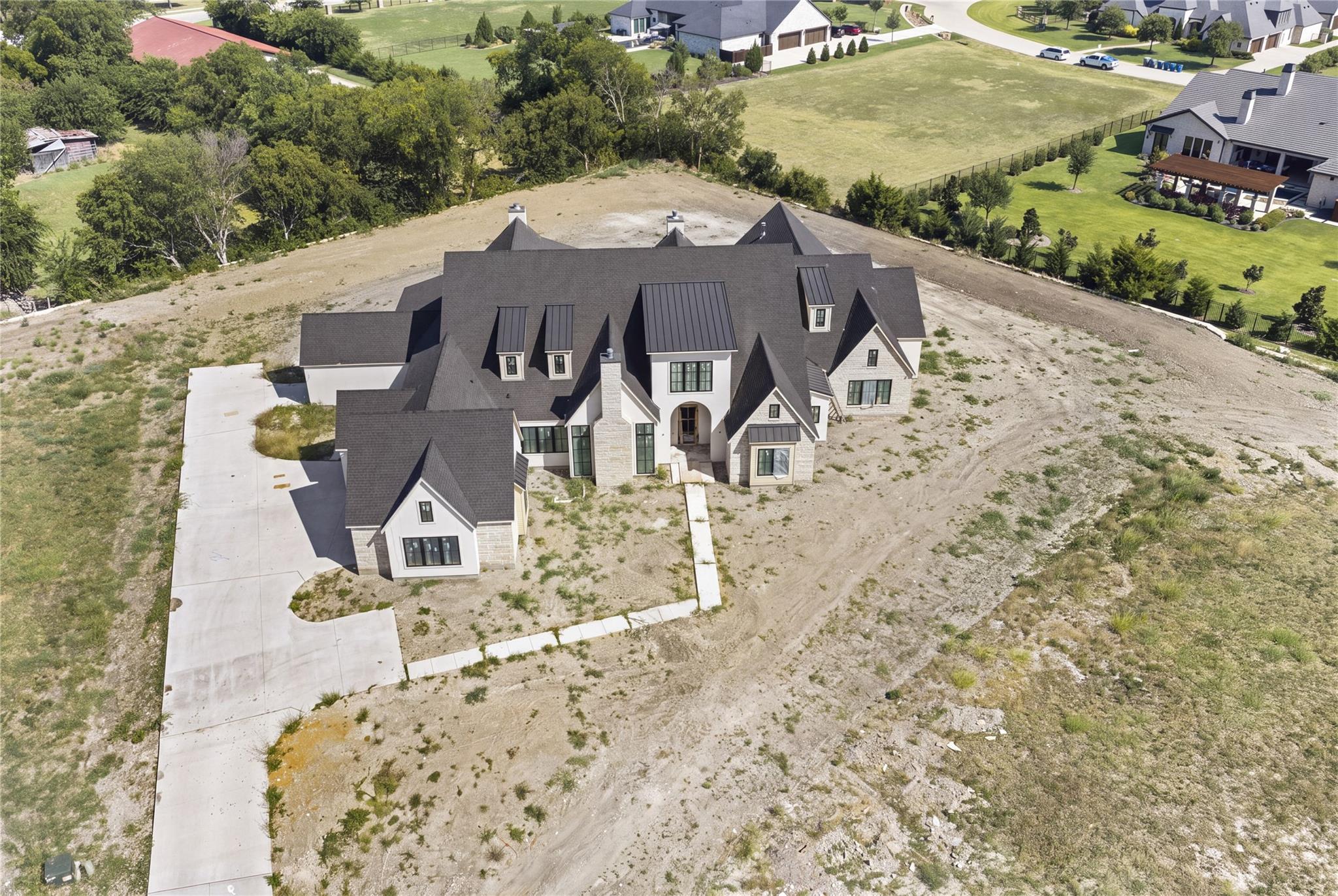 main property photo 10
