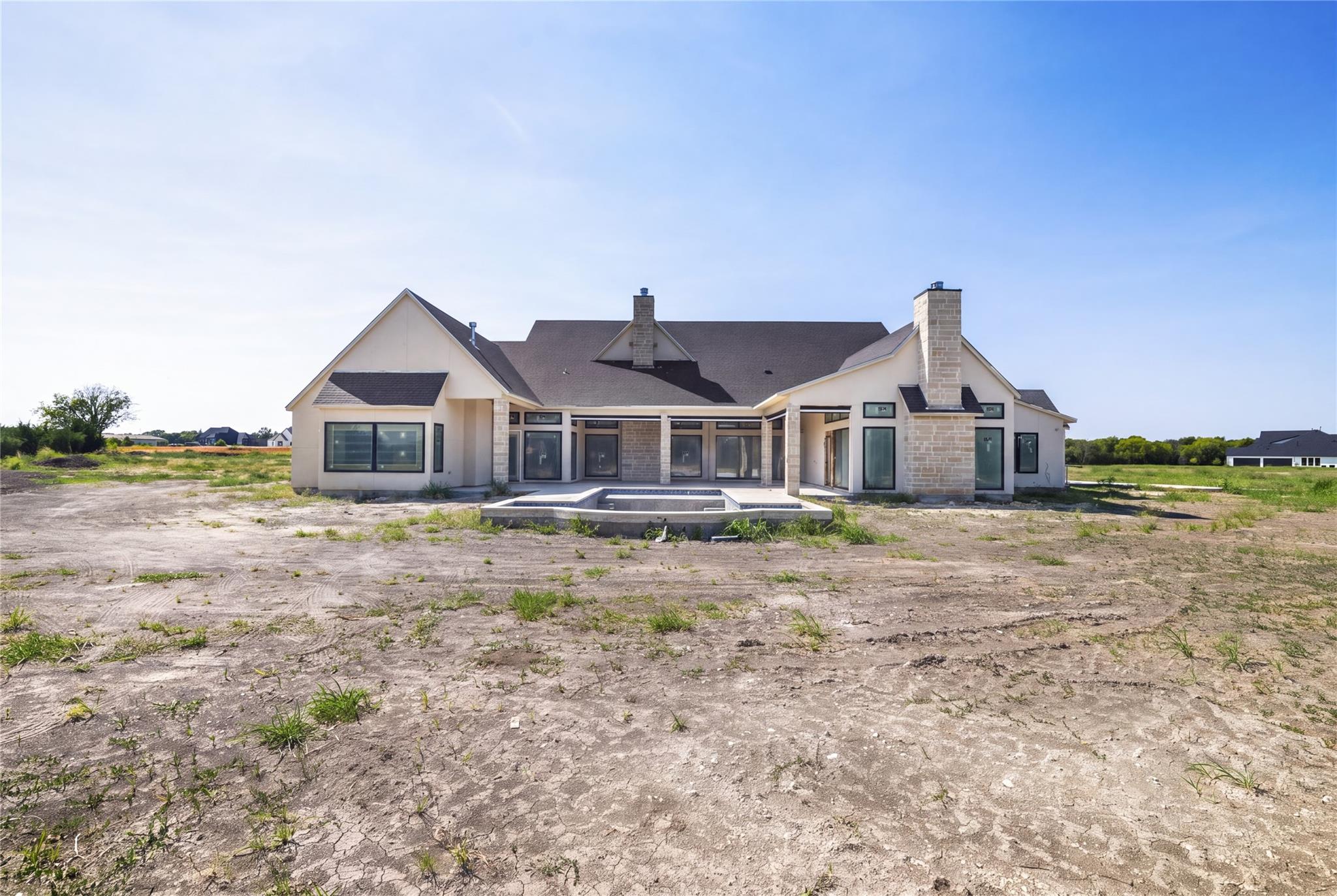 main property photo 19