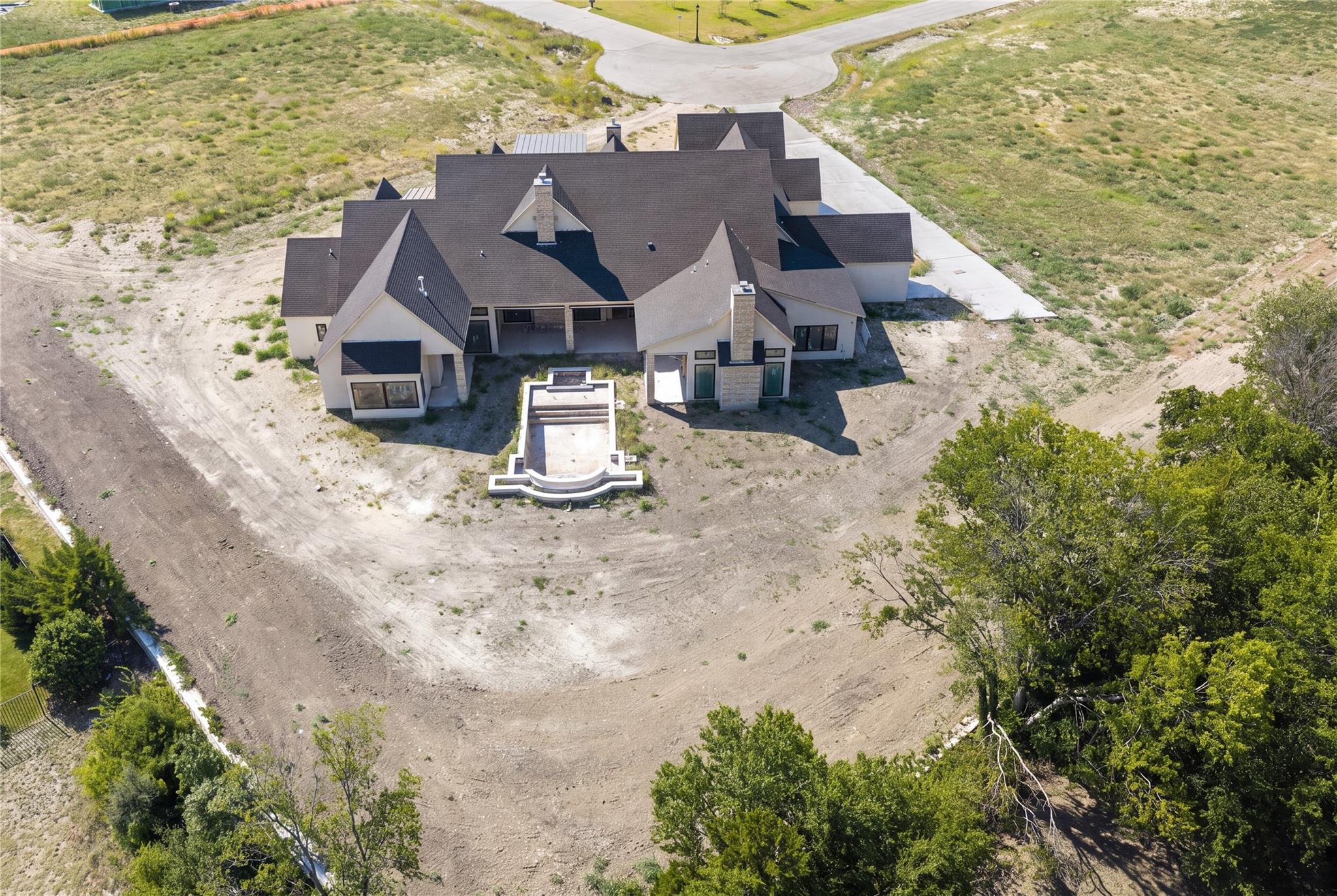 main property photo 7