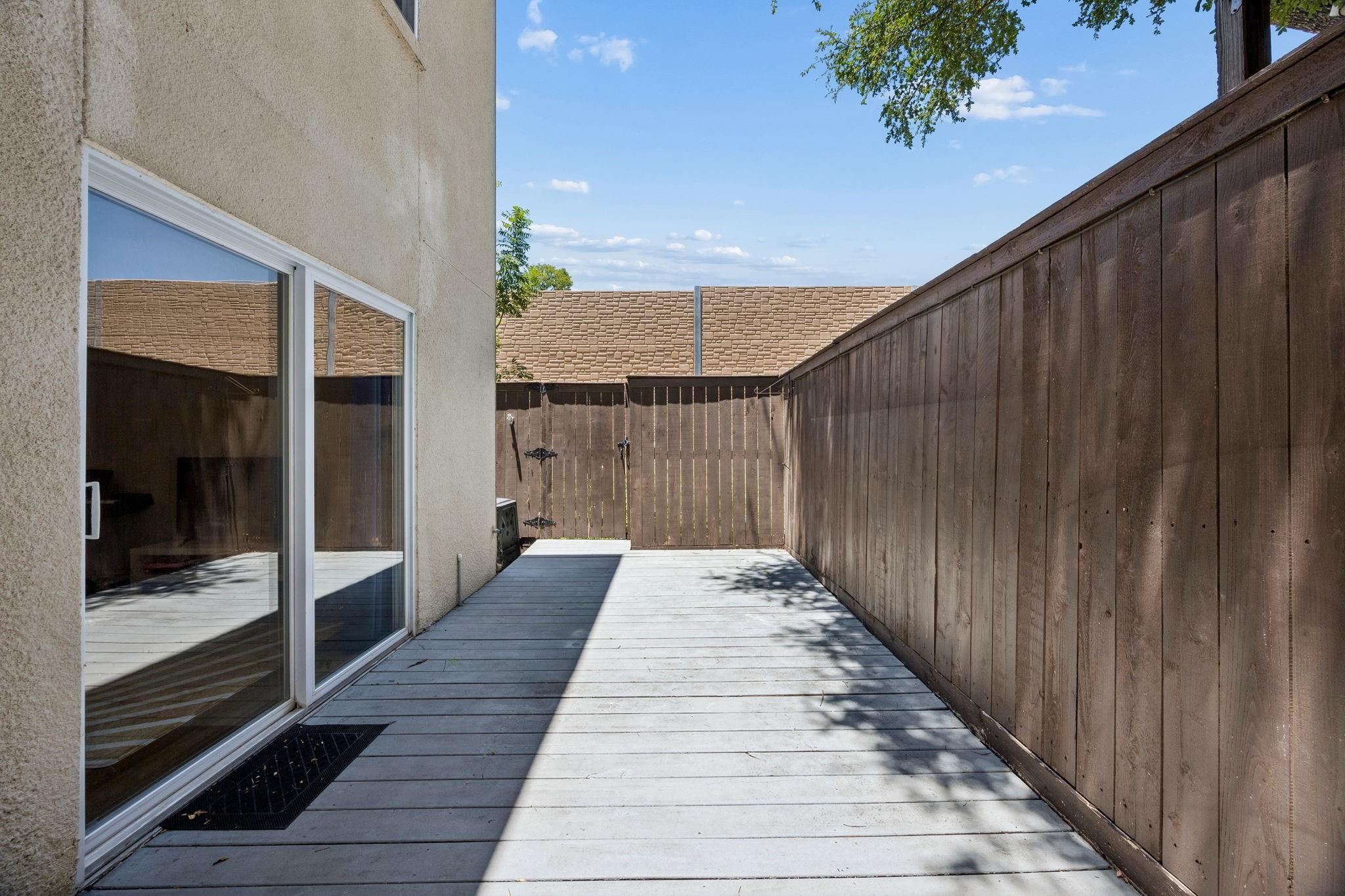 main property photo 30