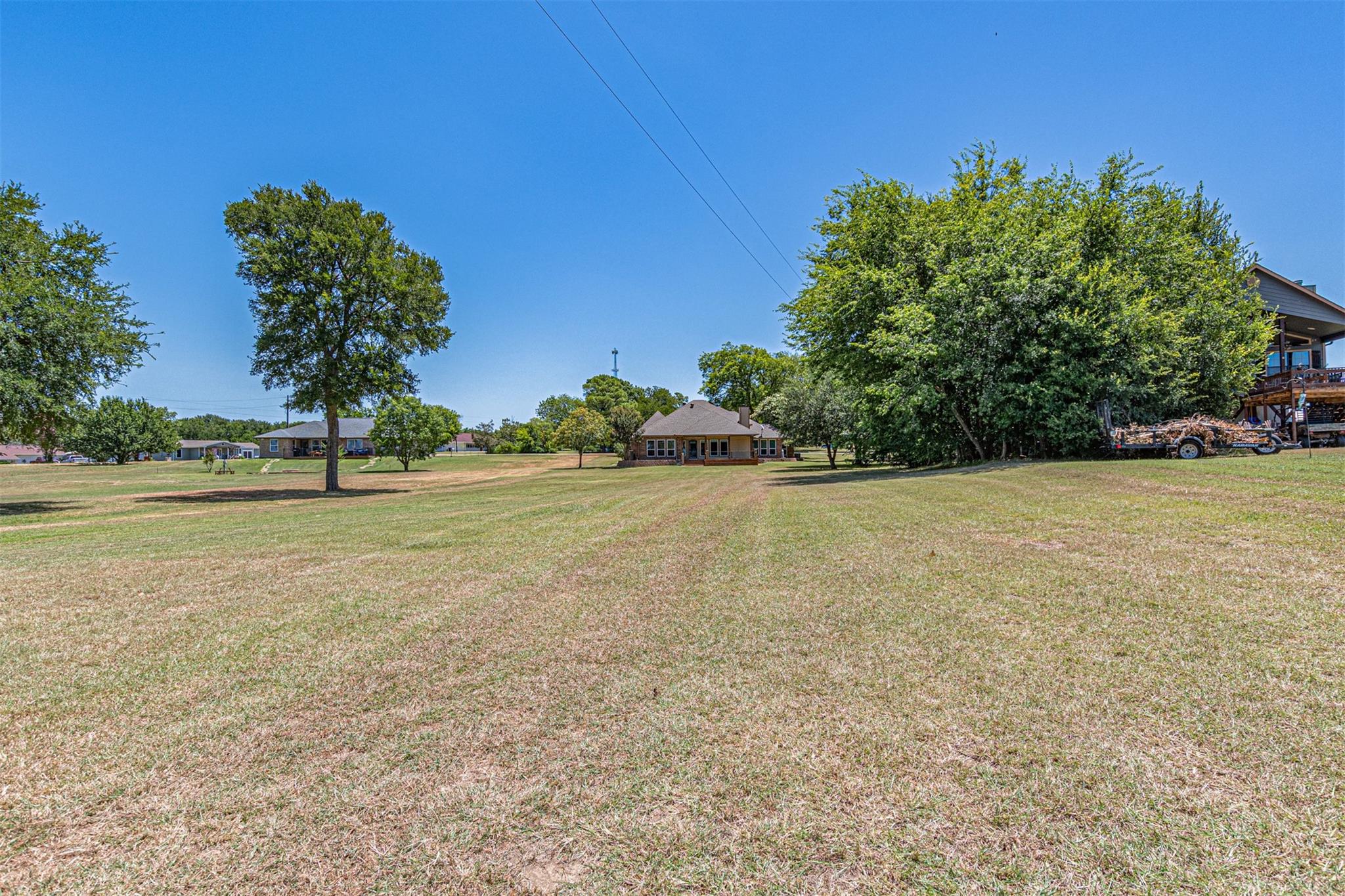 main property photo 29