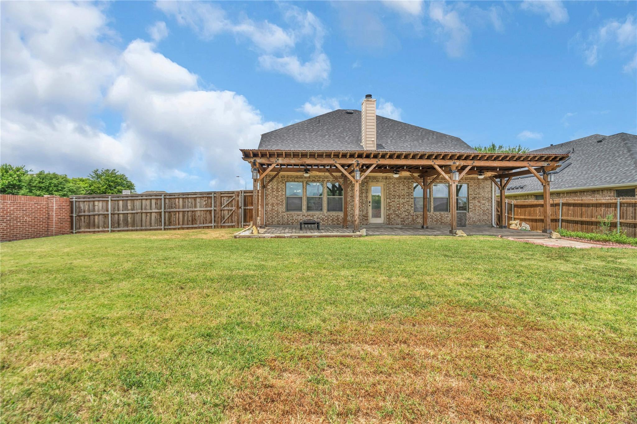main property photo 31