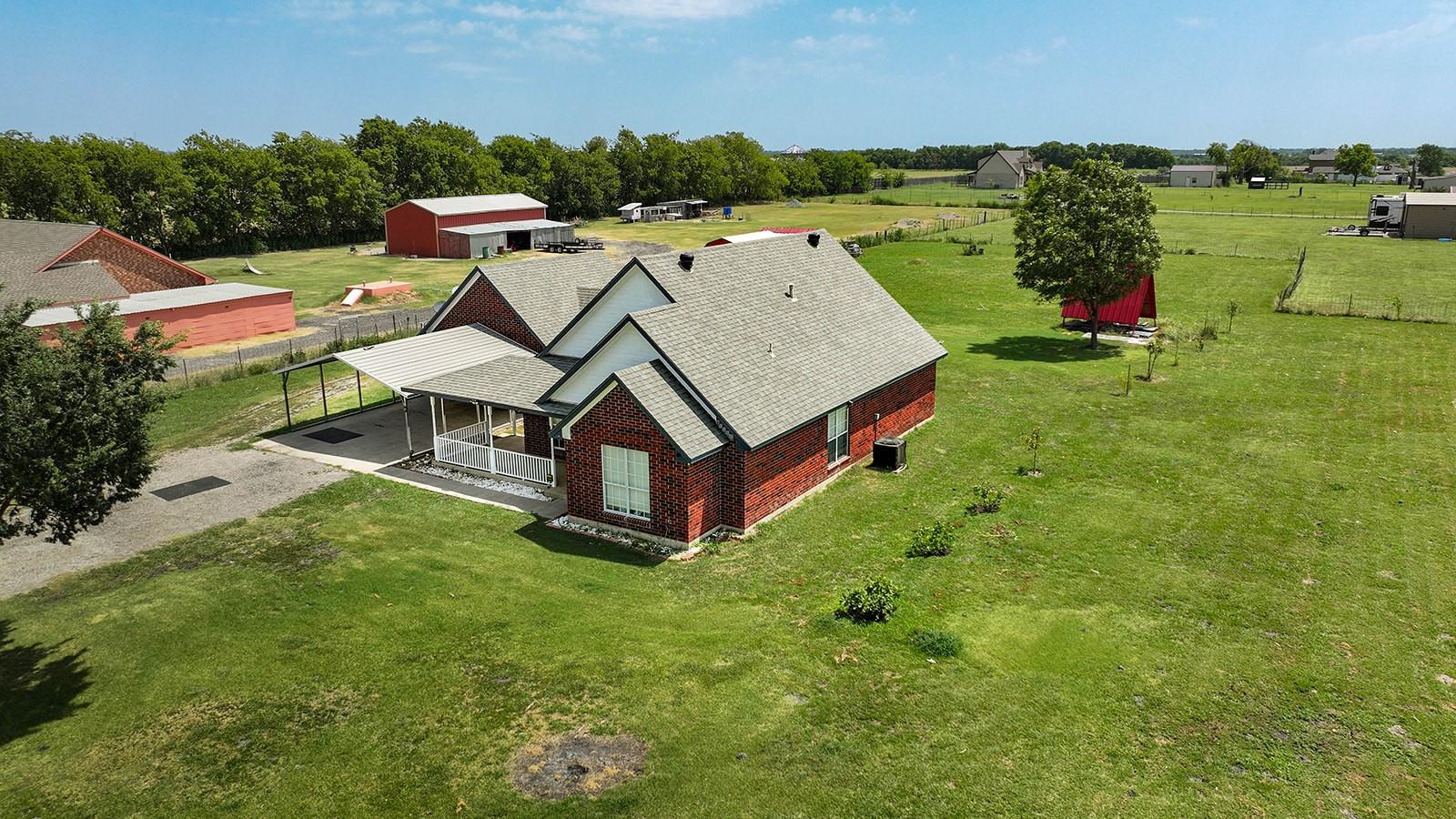 main property photo 29