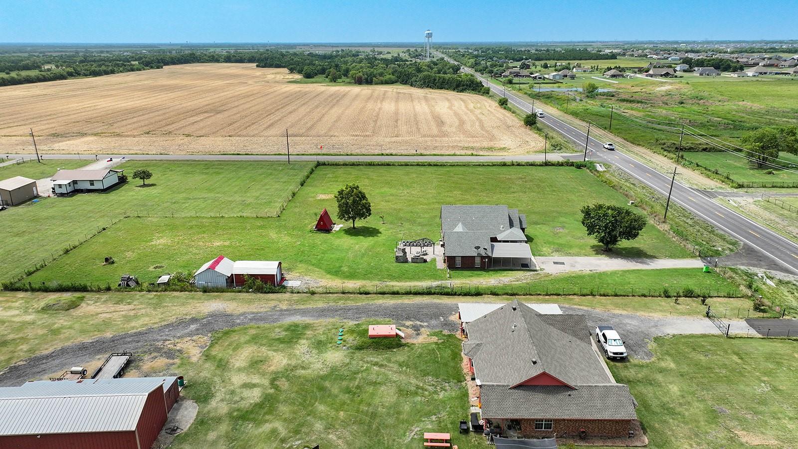 main property photo 33