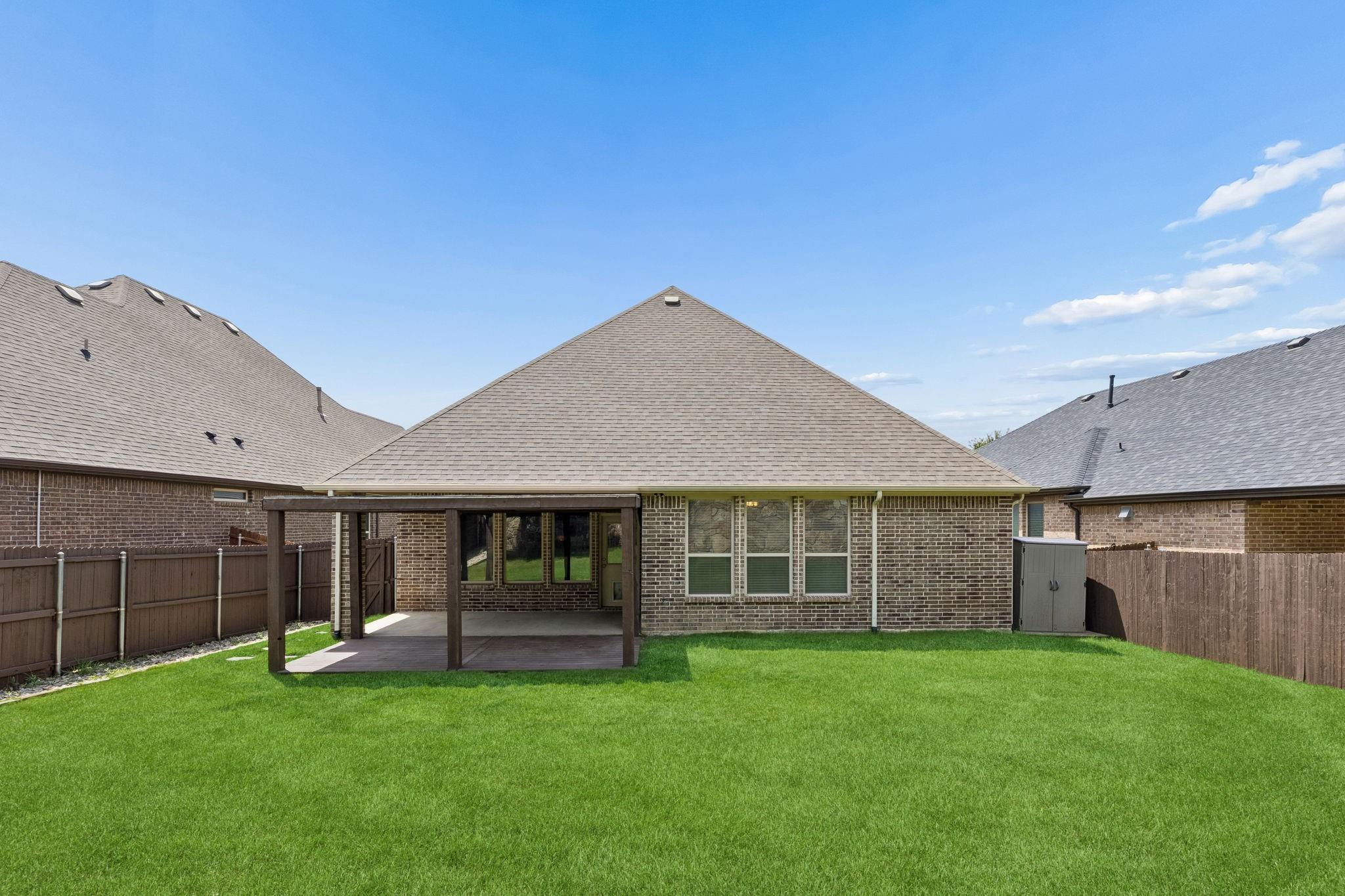 main property photo 24