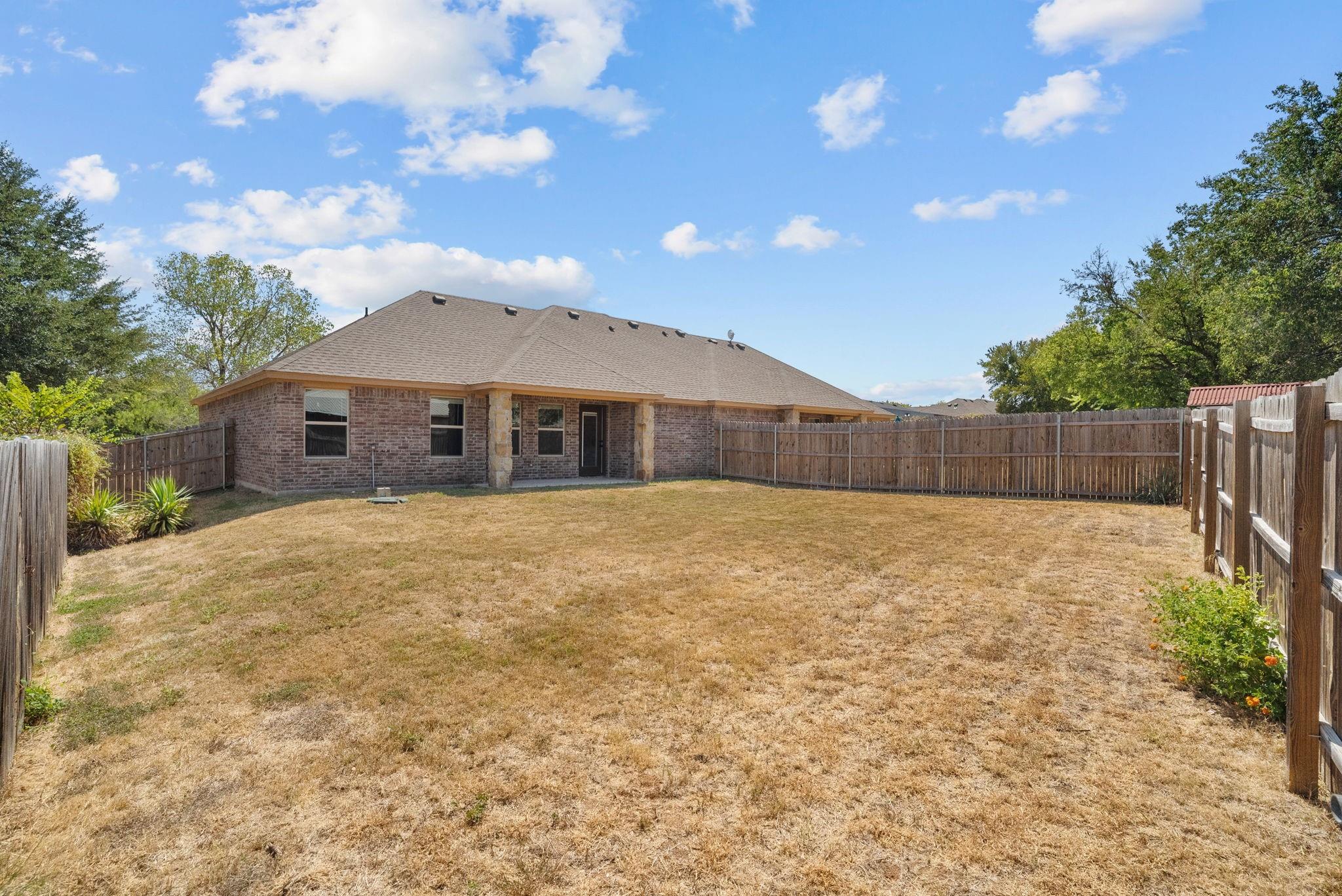 main property photo 26