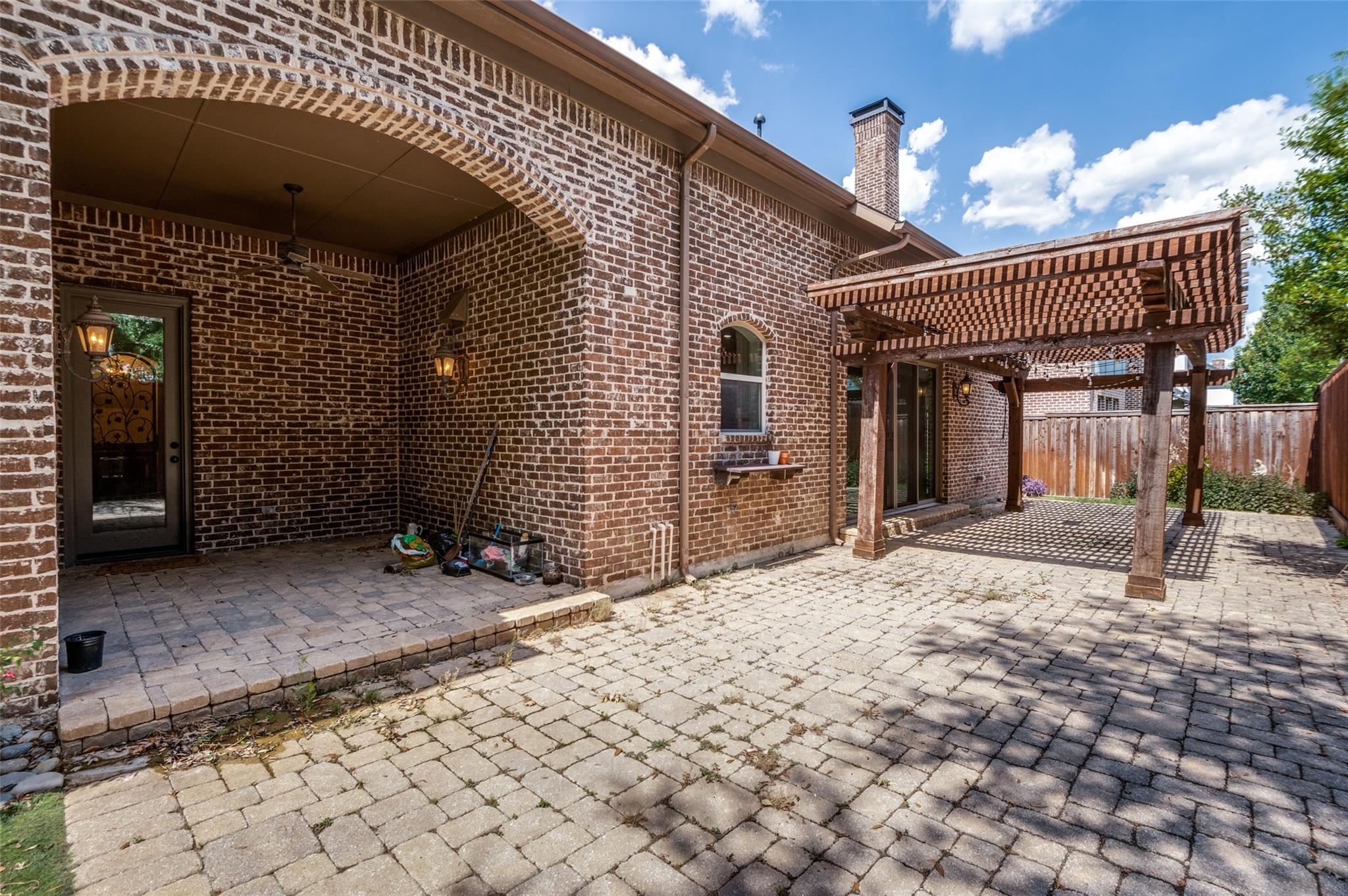 main property photo 36