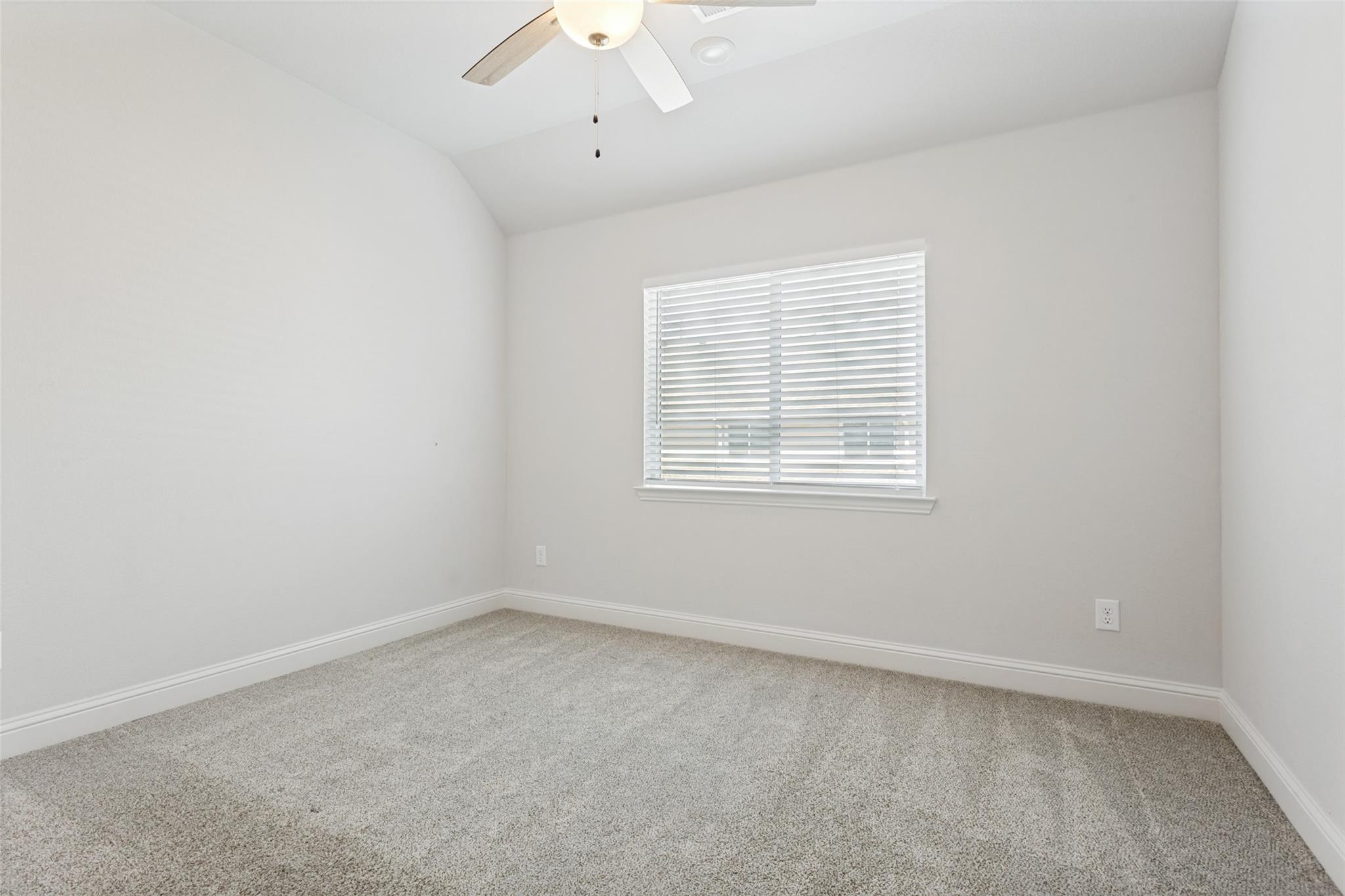 property viewer photo 20