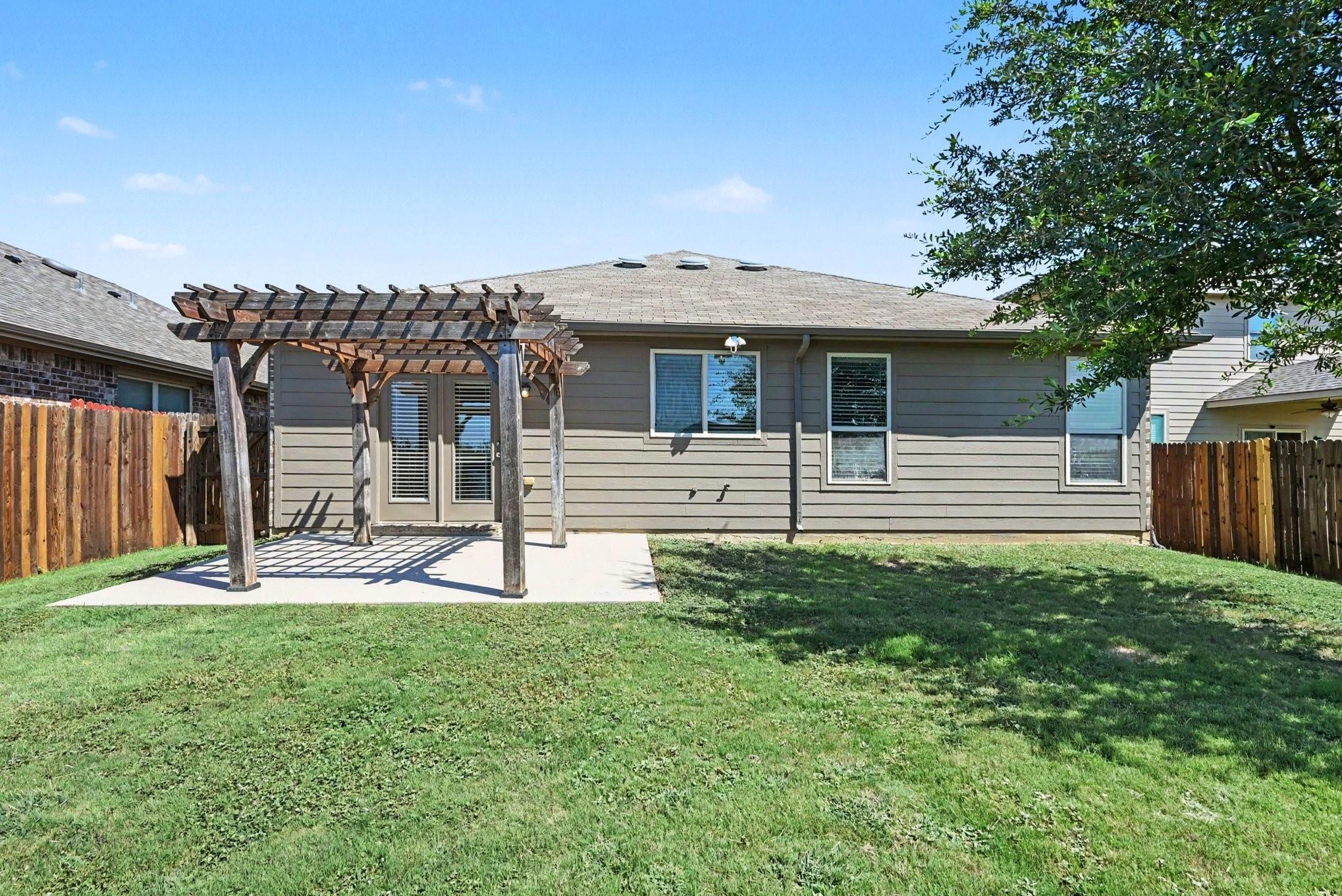 main property photo 27