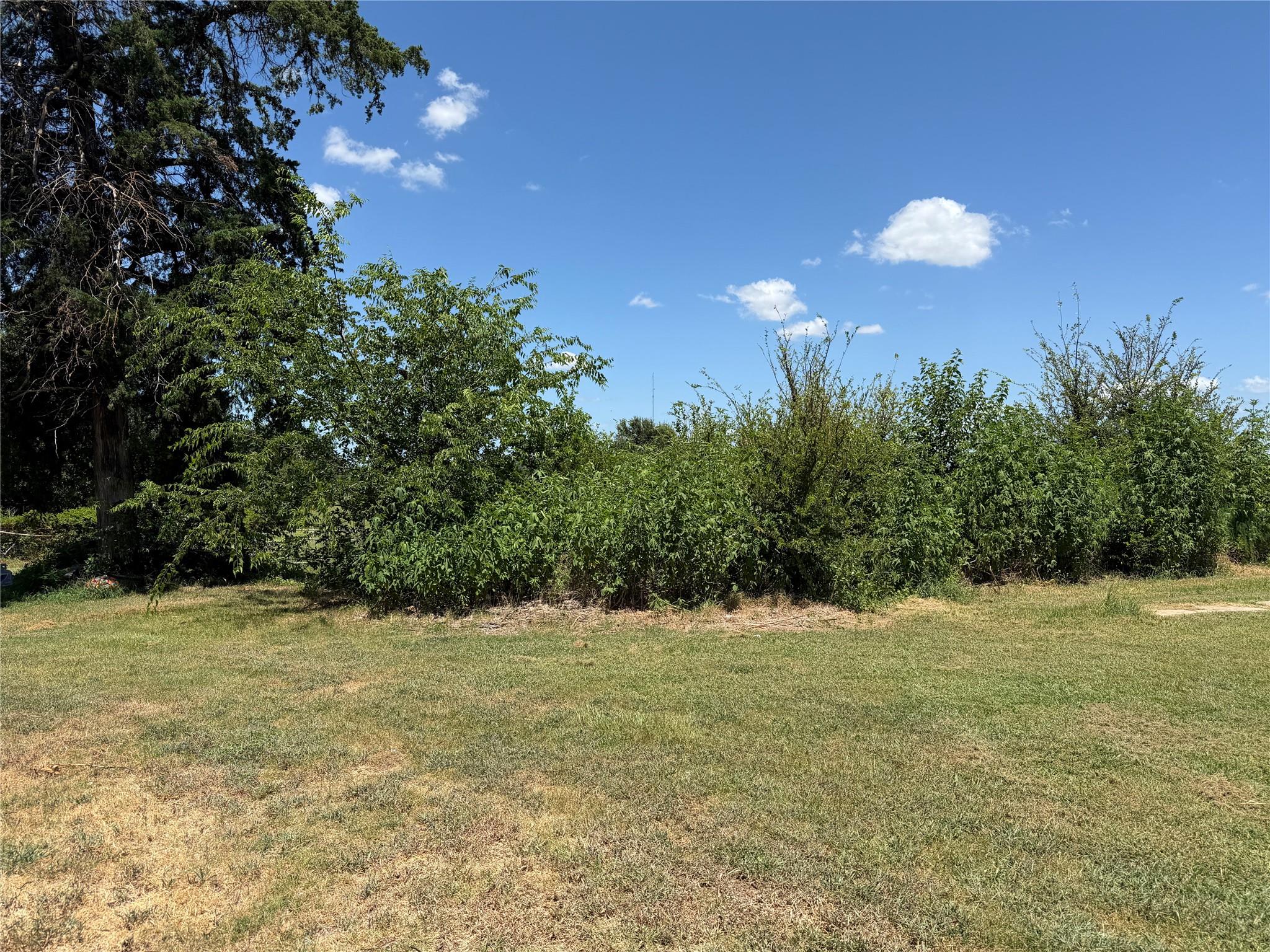 main property photo 7