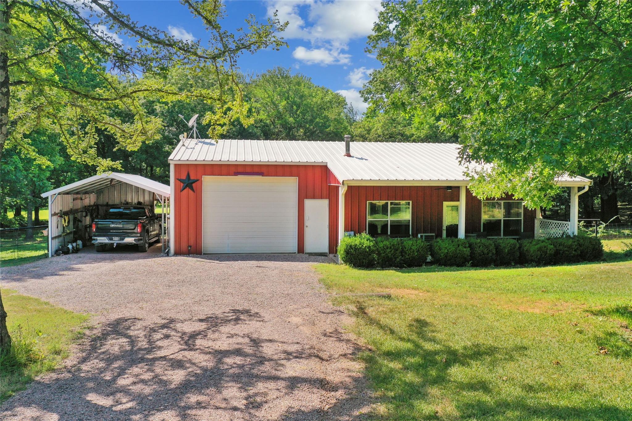 main property photo 24