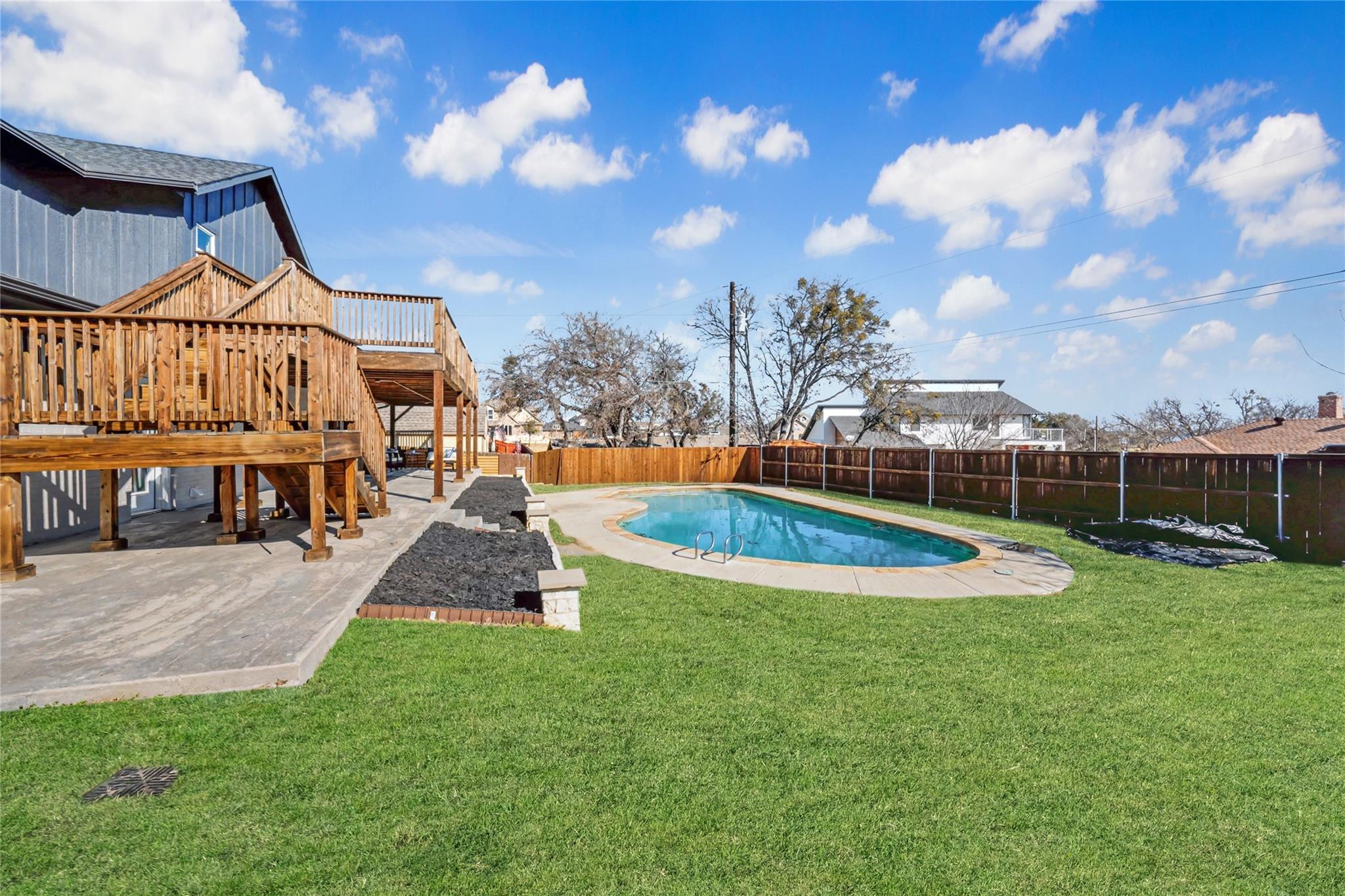 main property photo 5