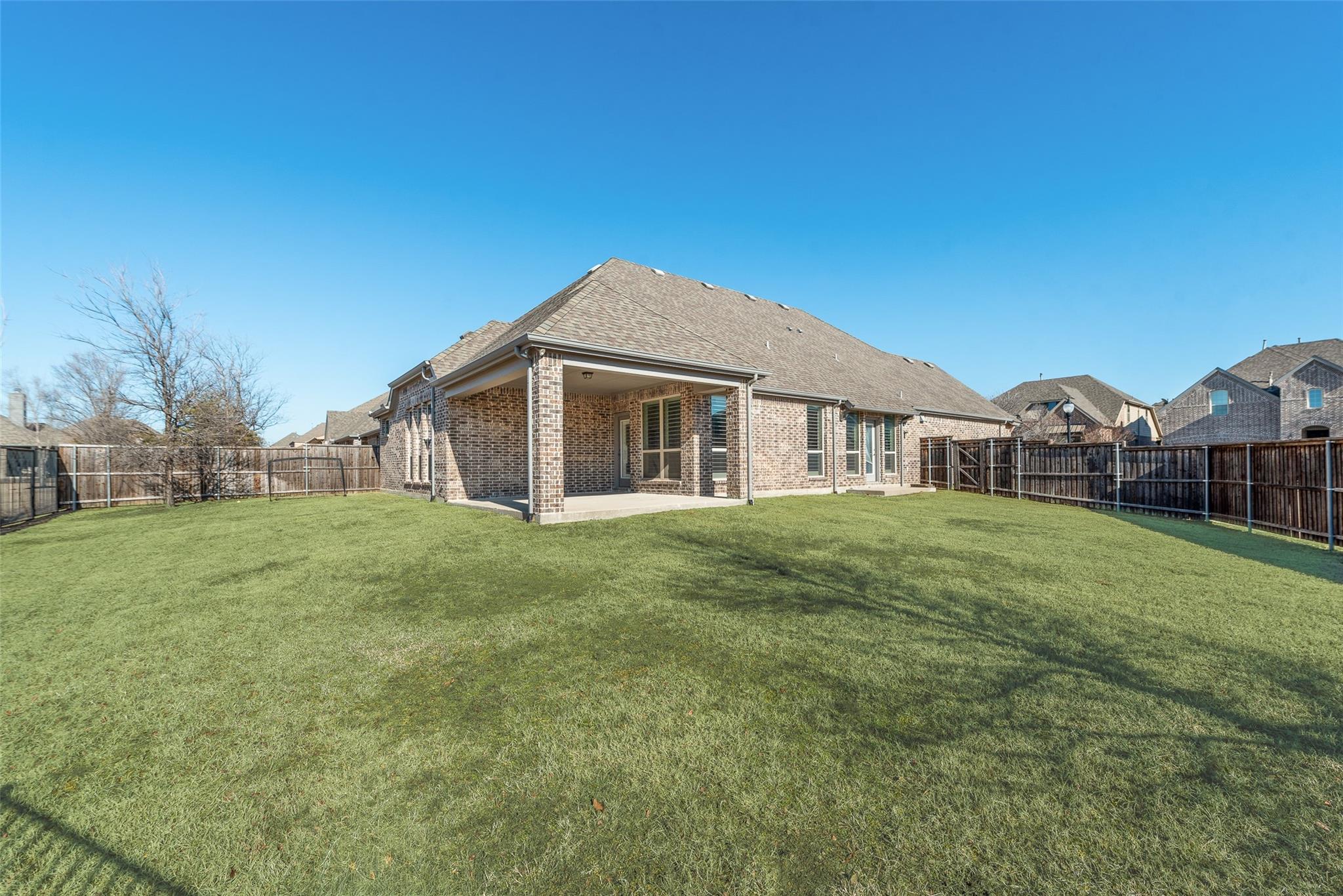 main property photo 21