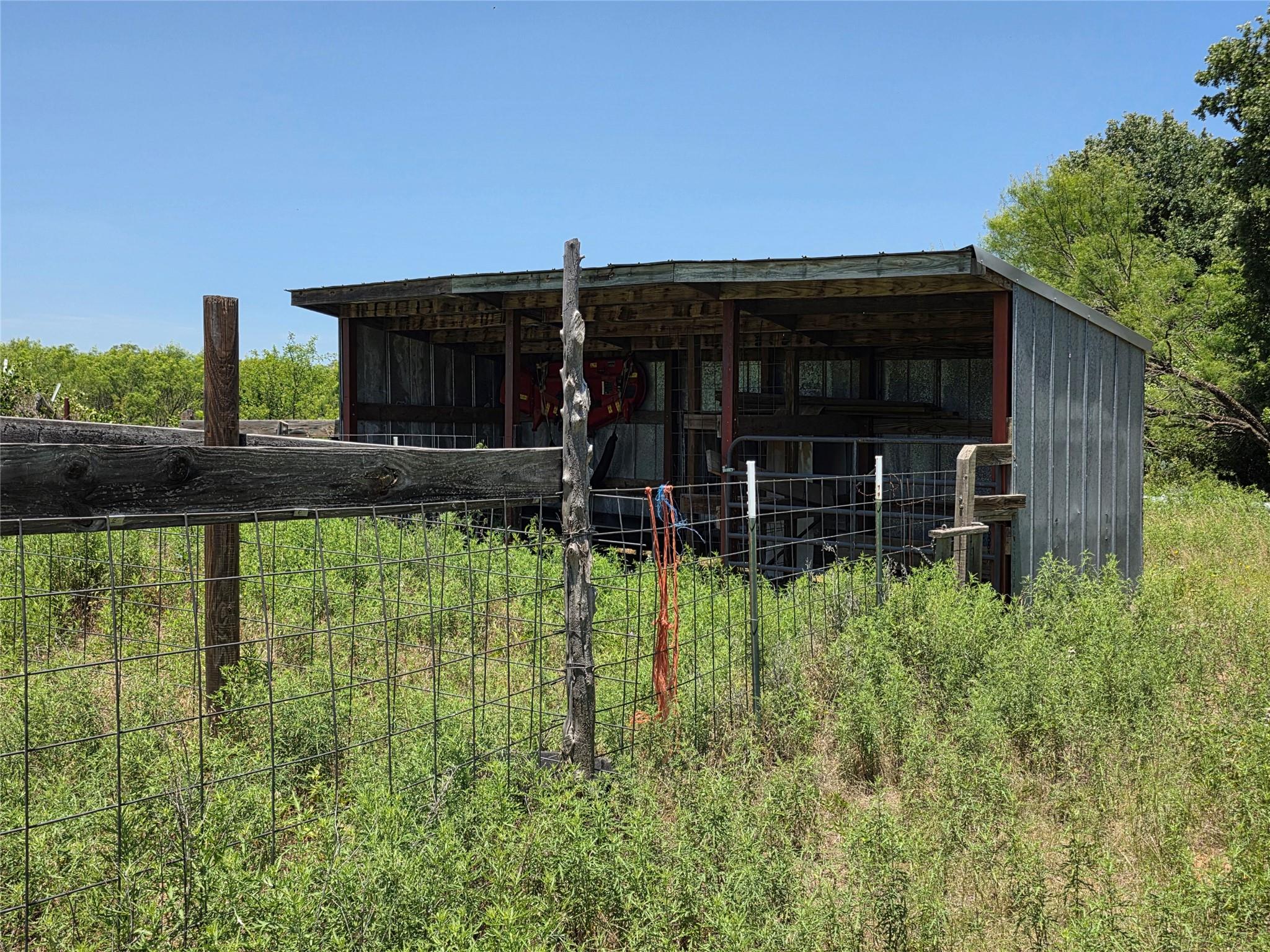 main property photo 34