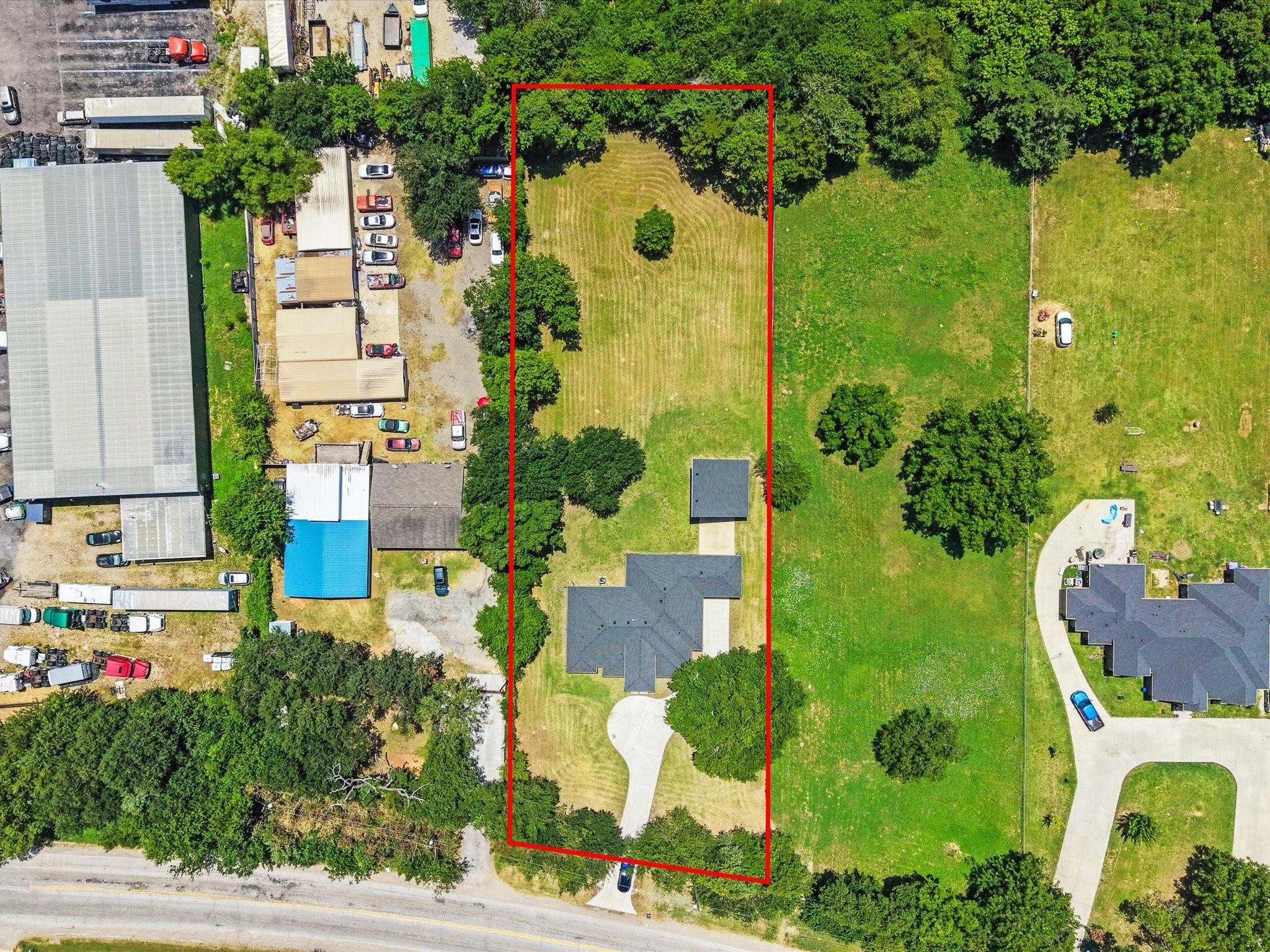 main property photo 34