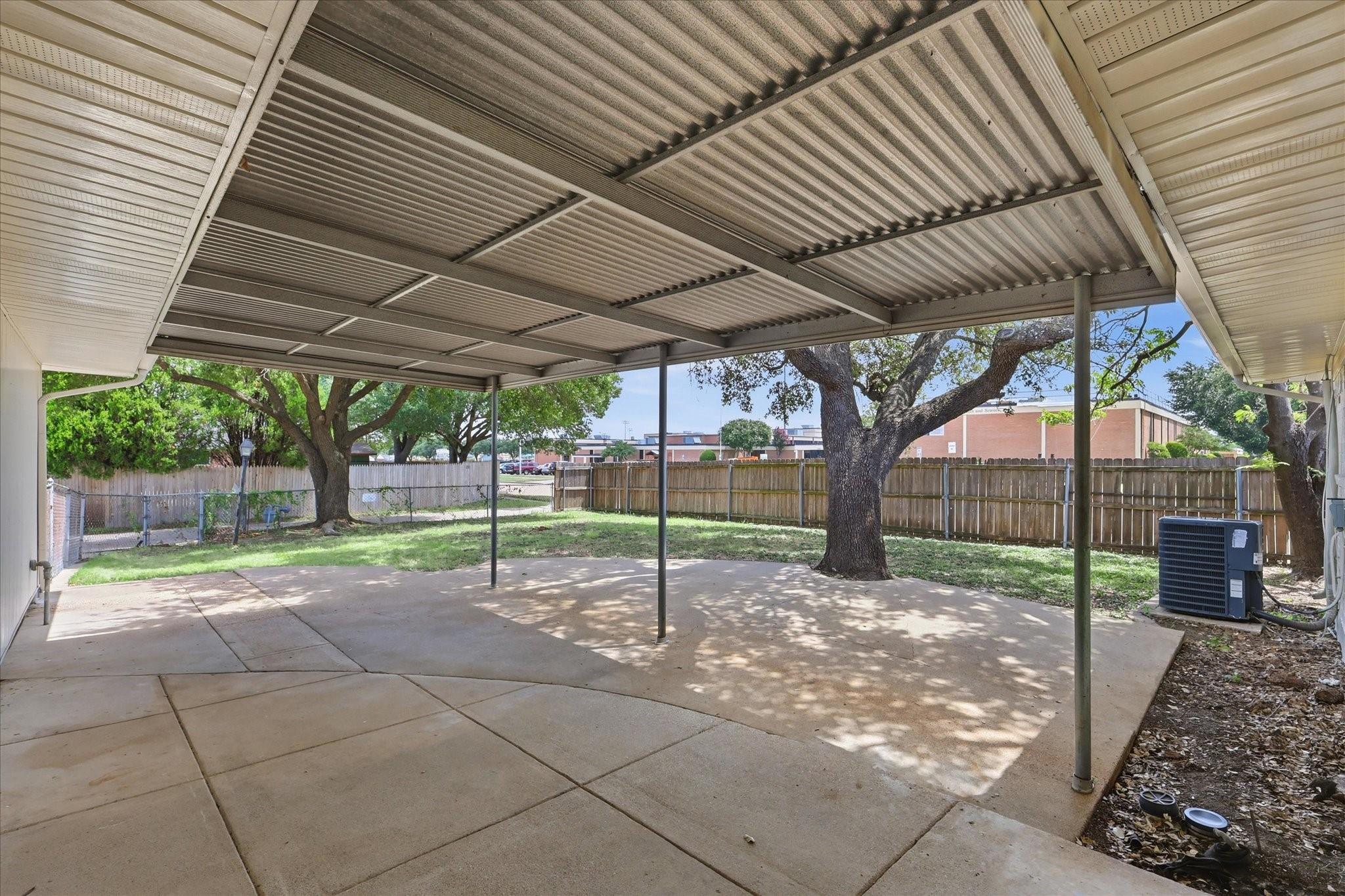 main property photo 29