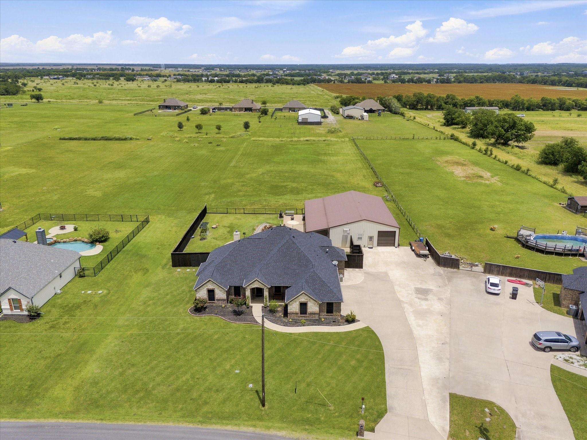 main property photo 34