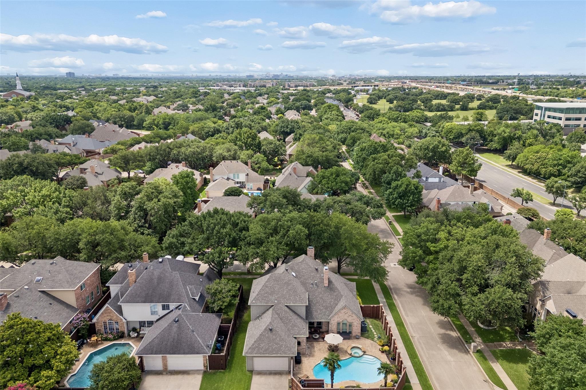 main property photo 29