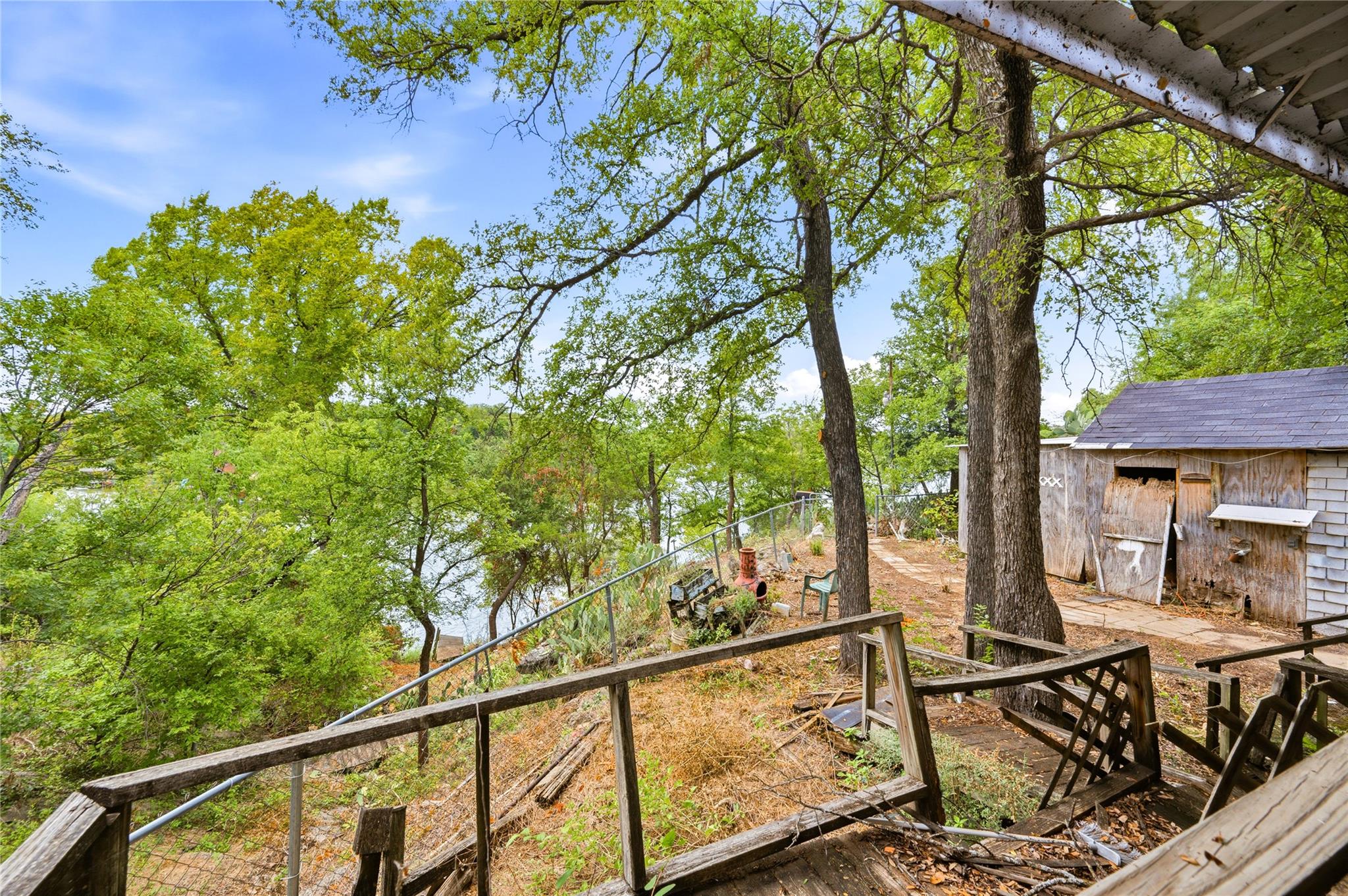 main property photo 18