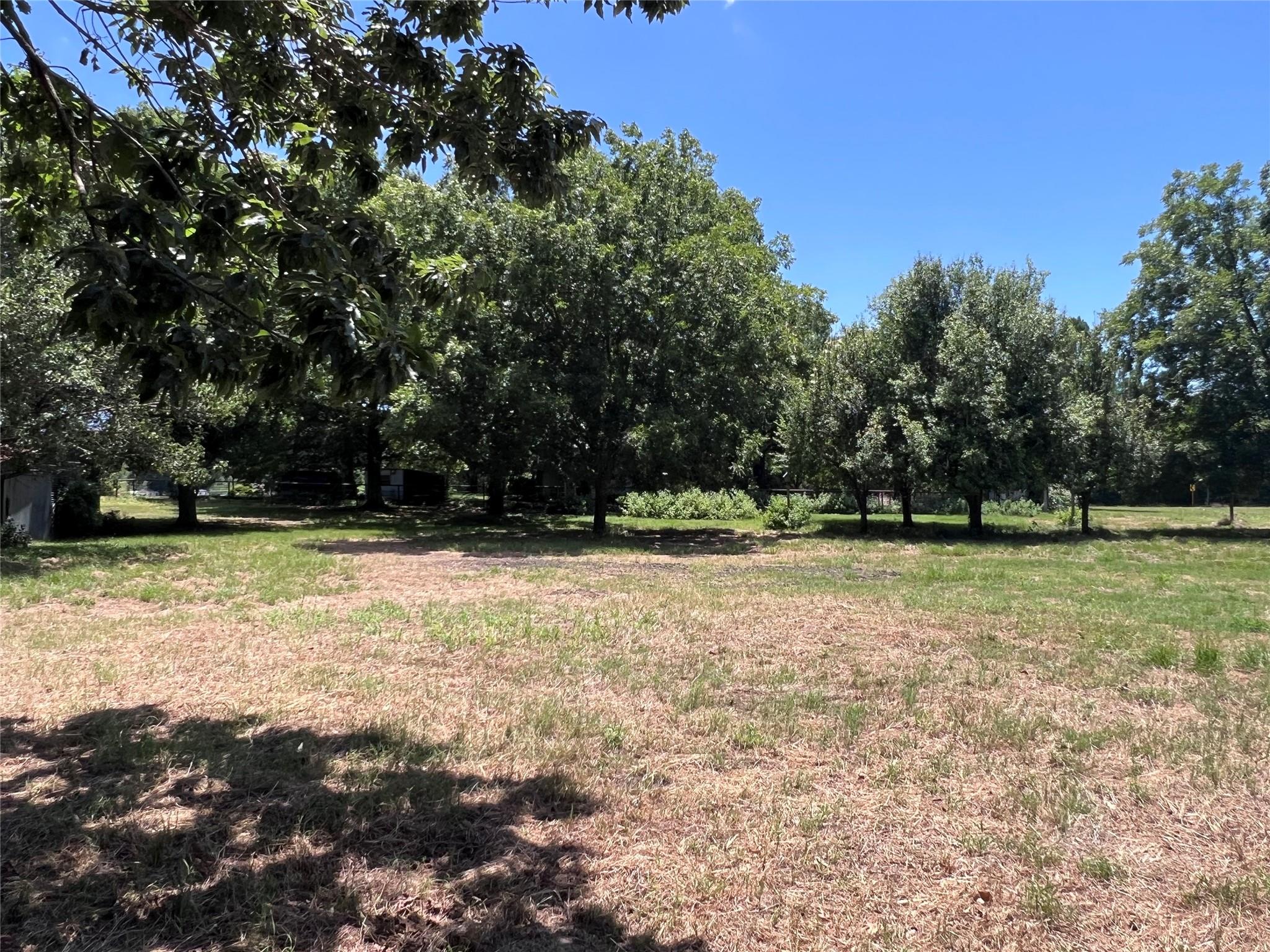 main property photo 34