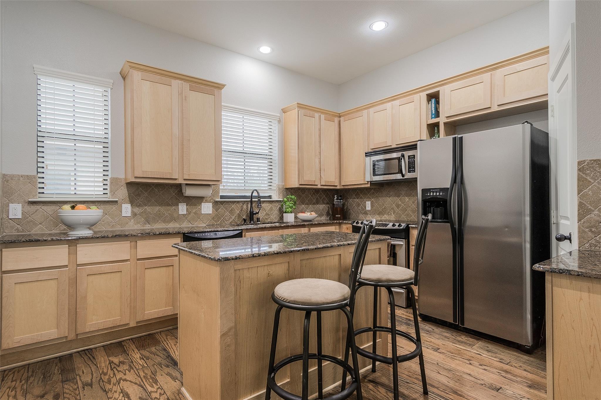 main property photo 15