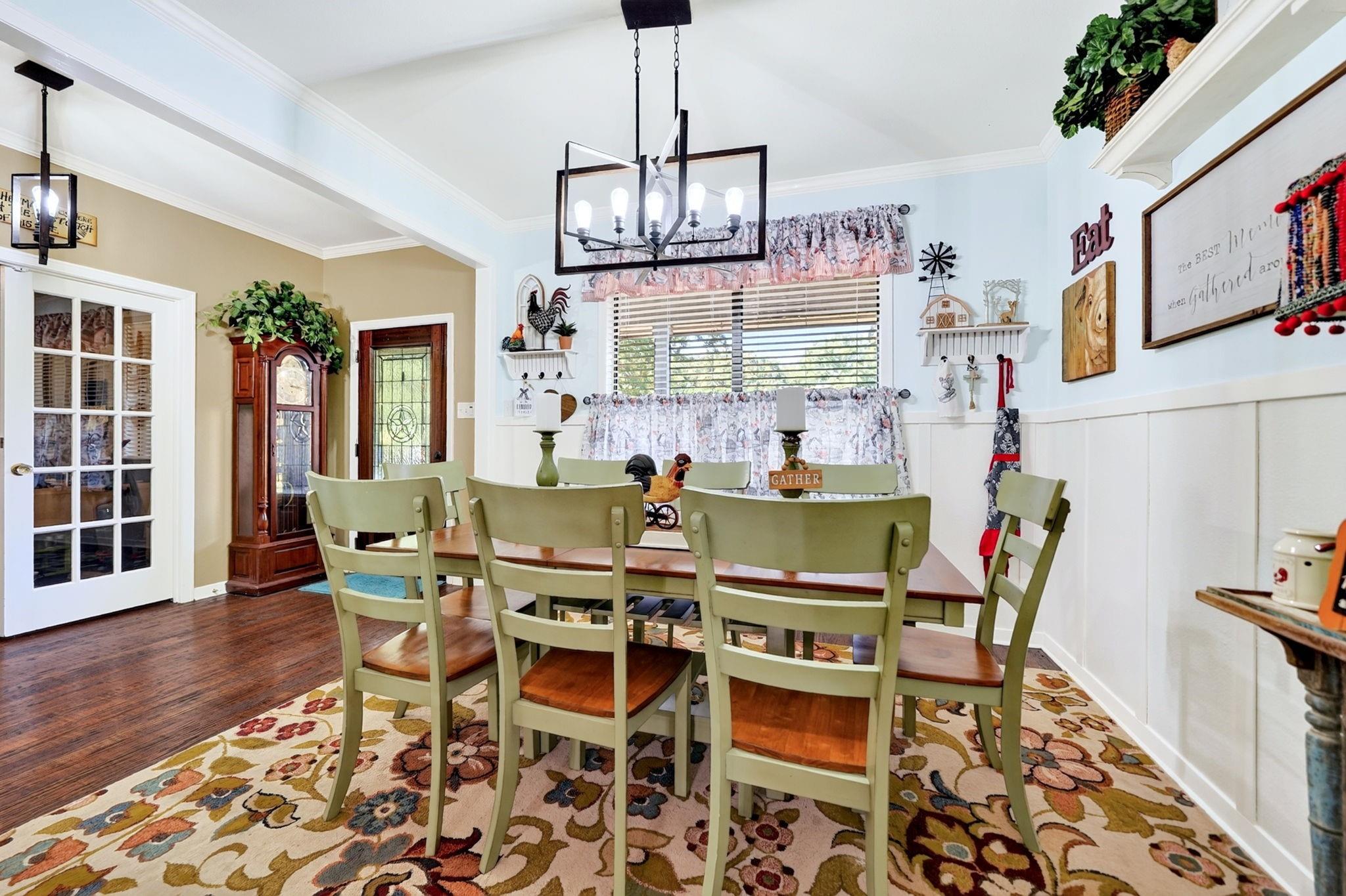 main property photo 5