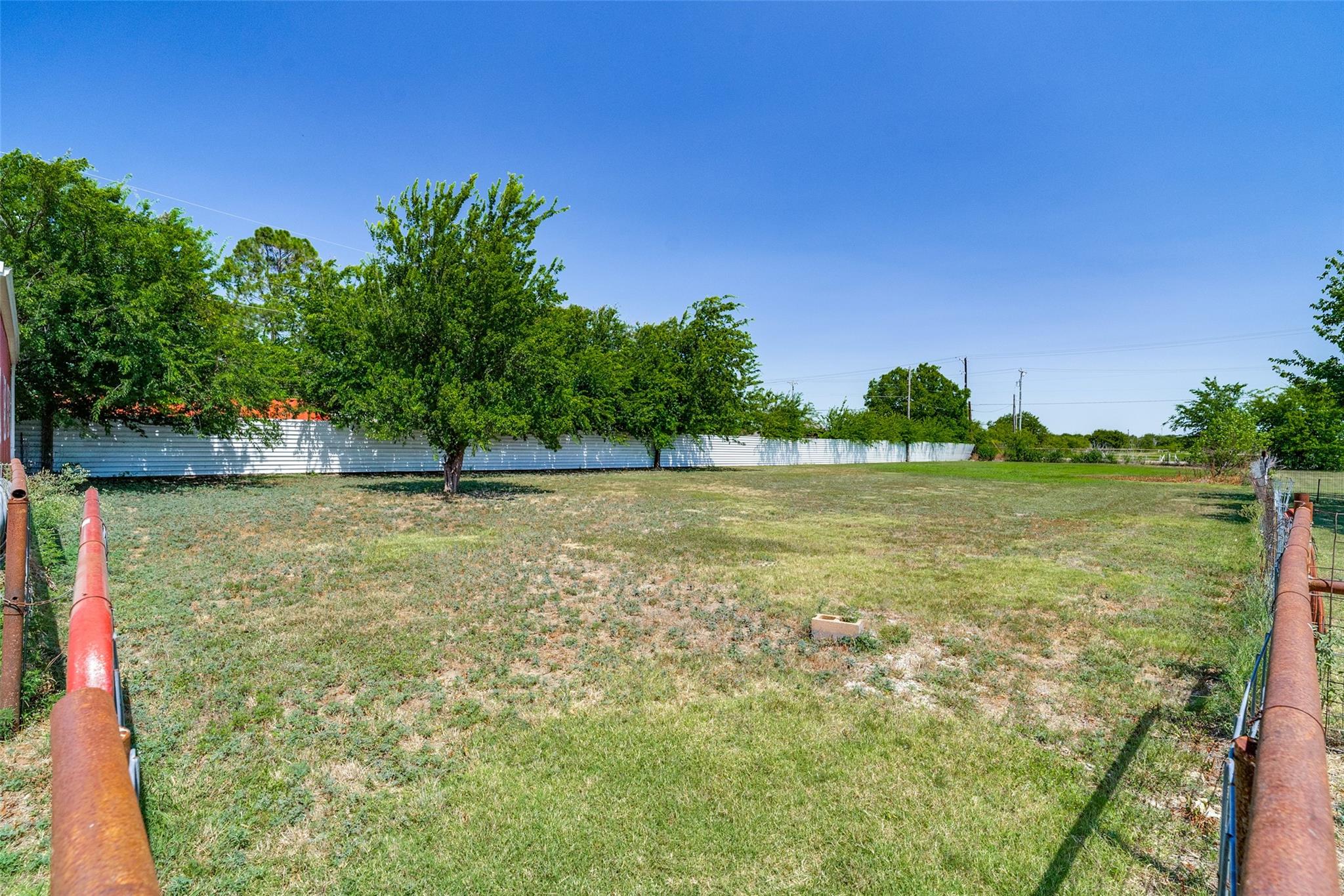 main property photo 32