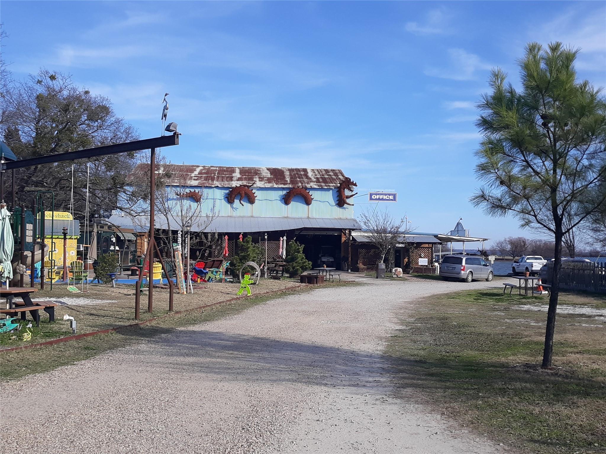 main property photo 26