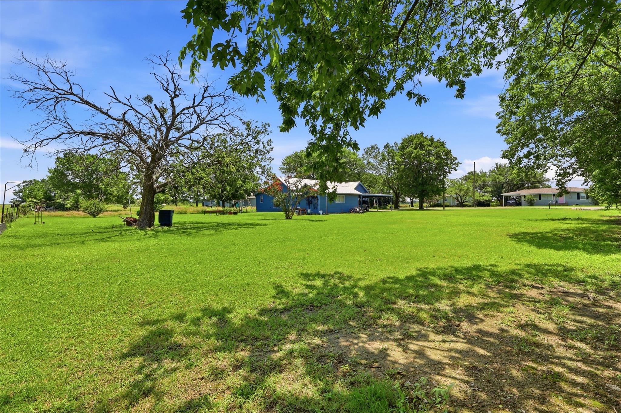 main property photo 5
