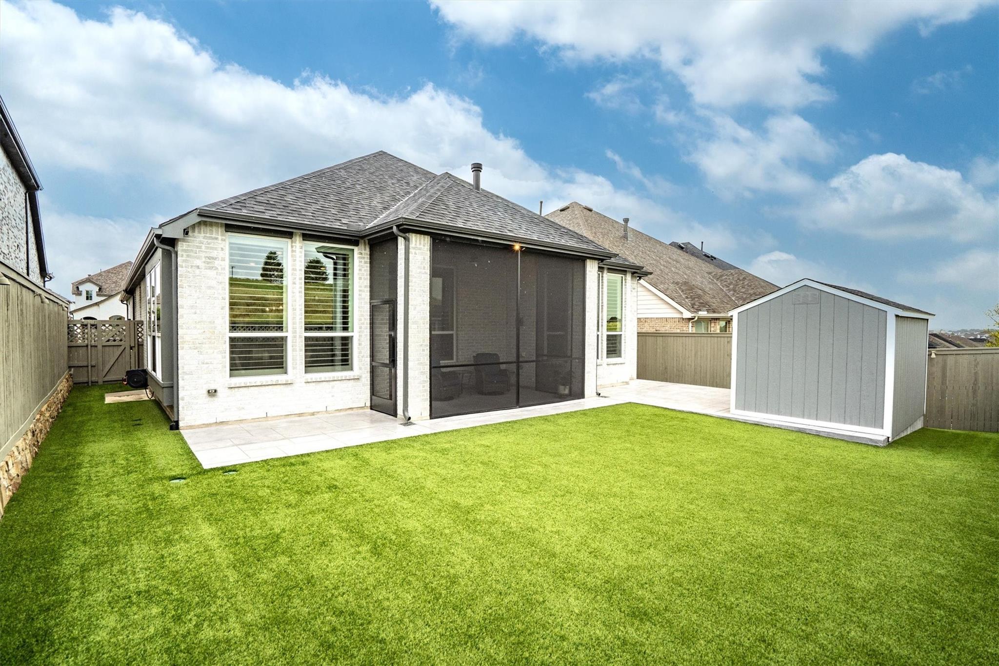 main property photo 31