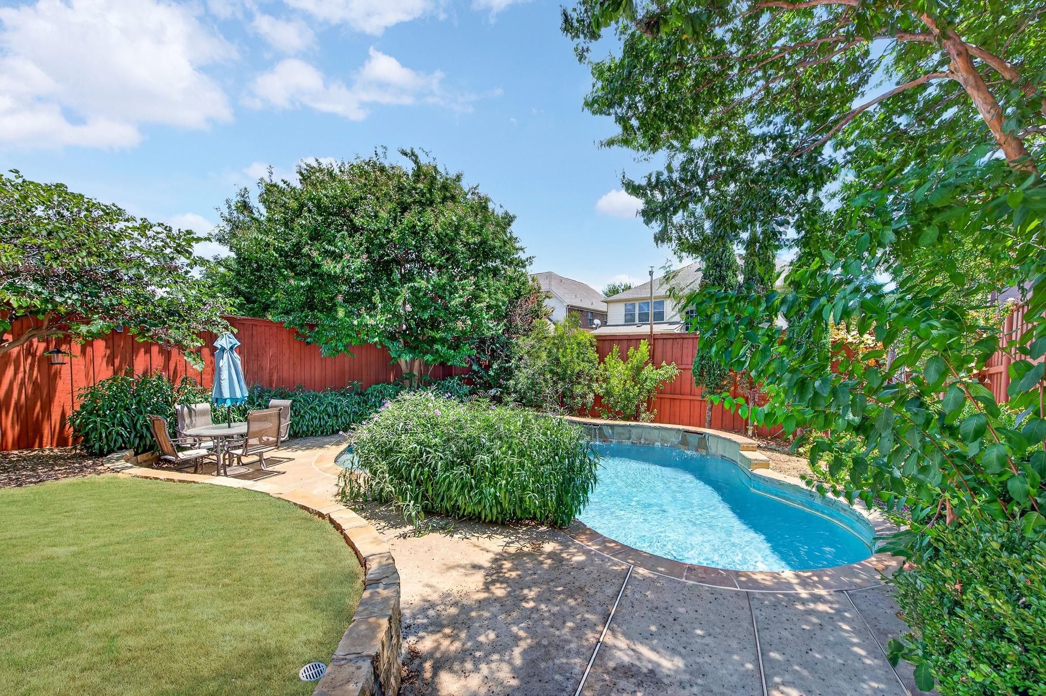 main property photo 27
