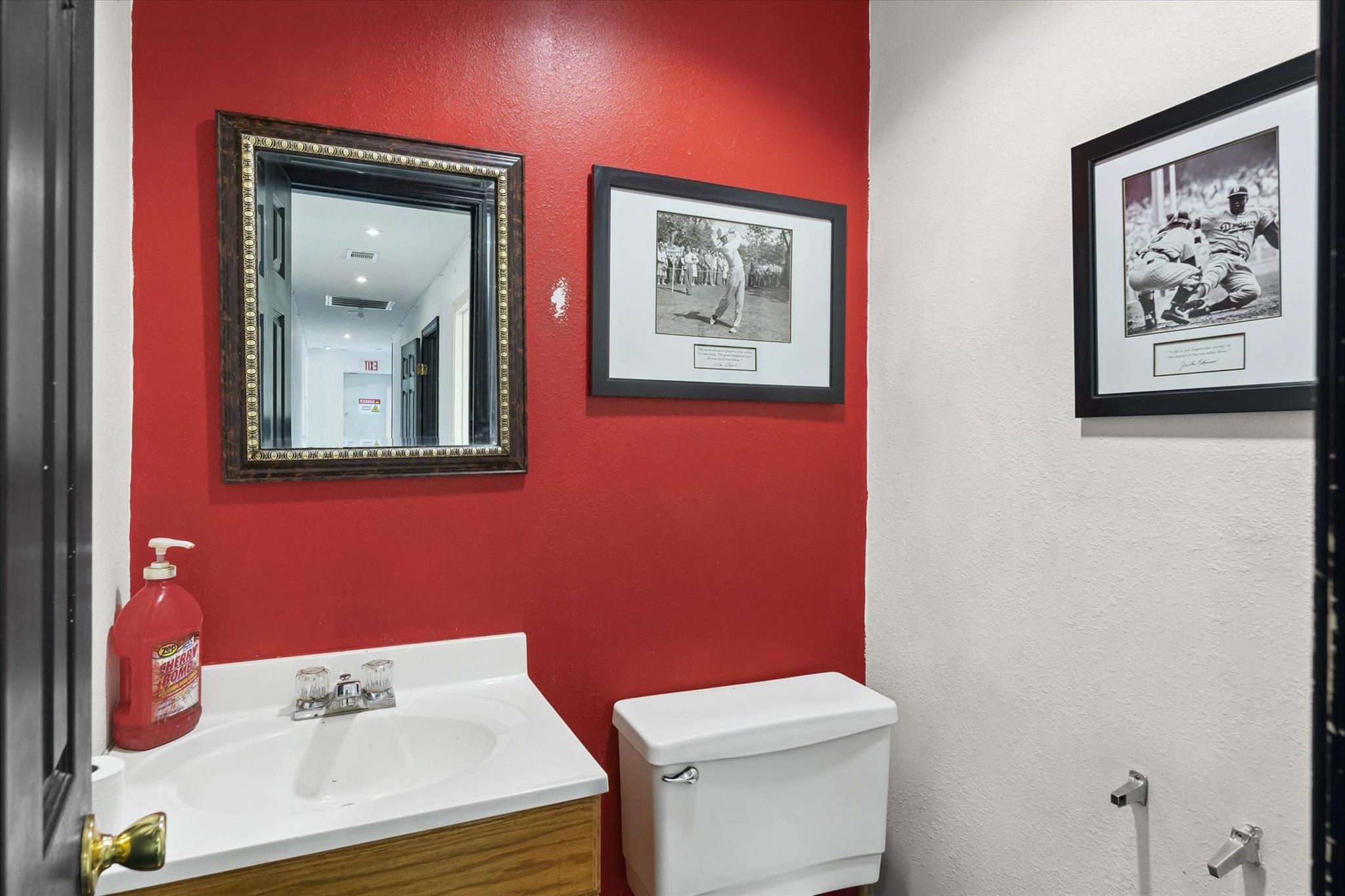 main property photo 10