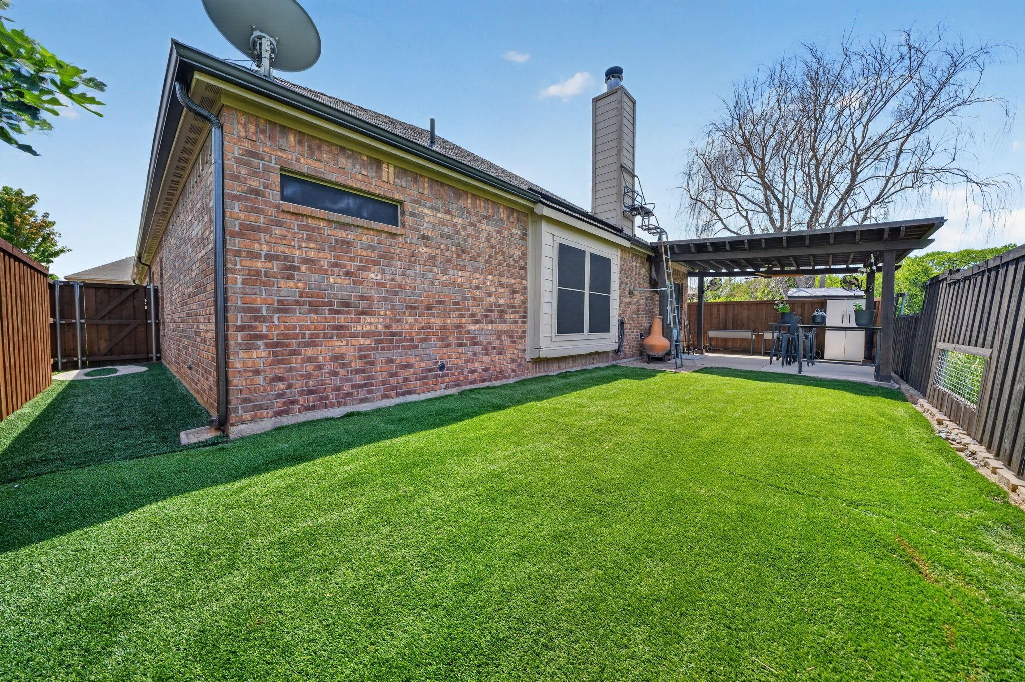 main property photo 32