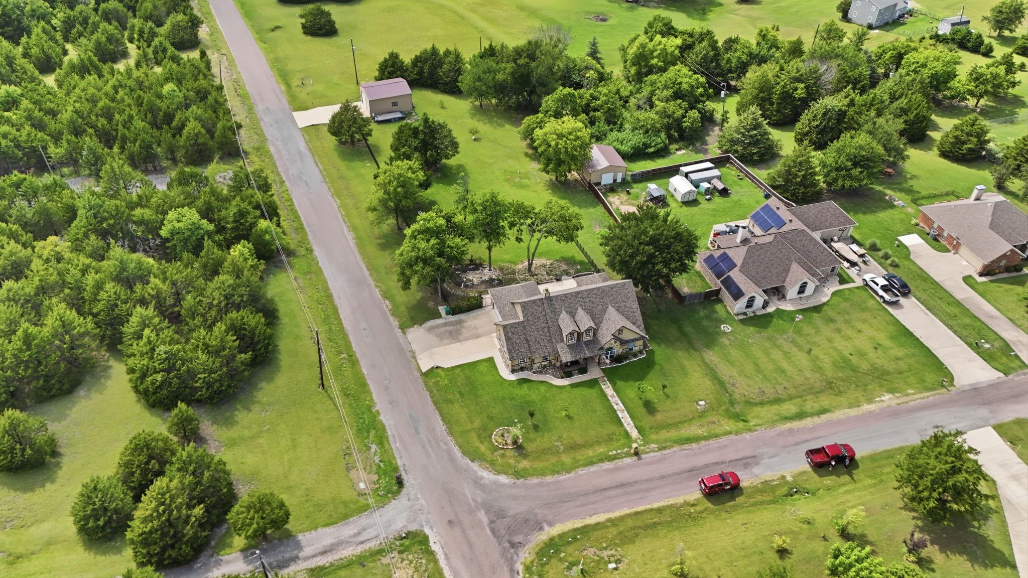 main property photo 34