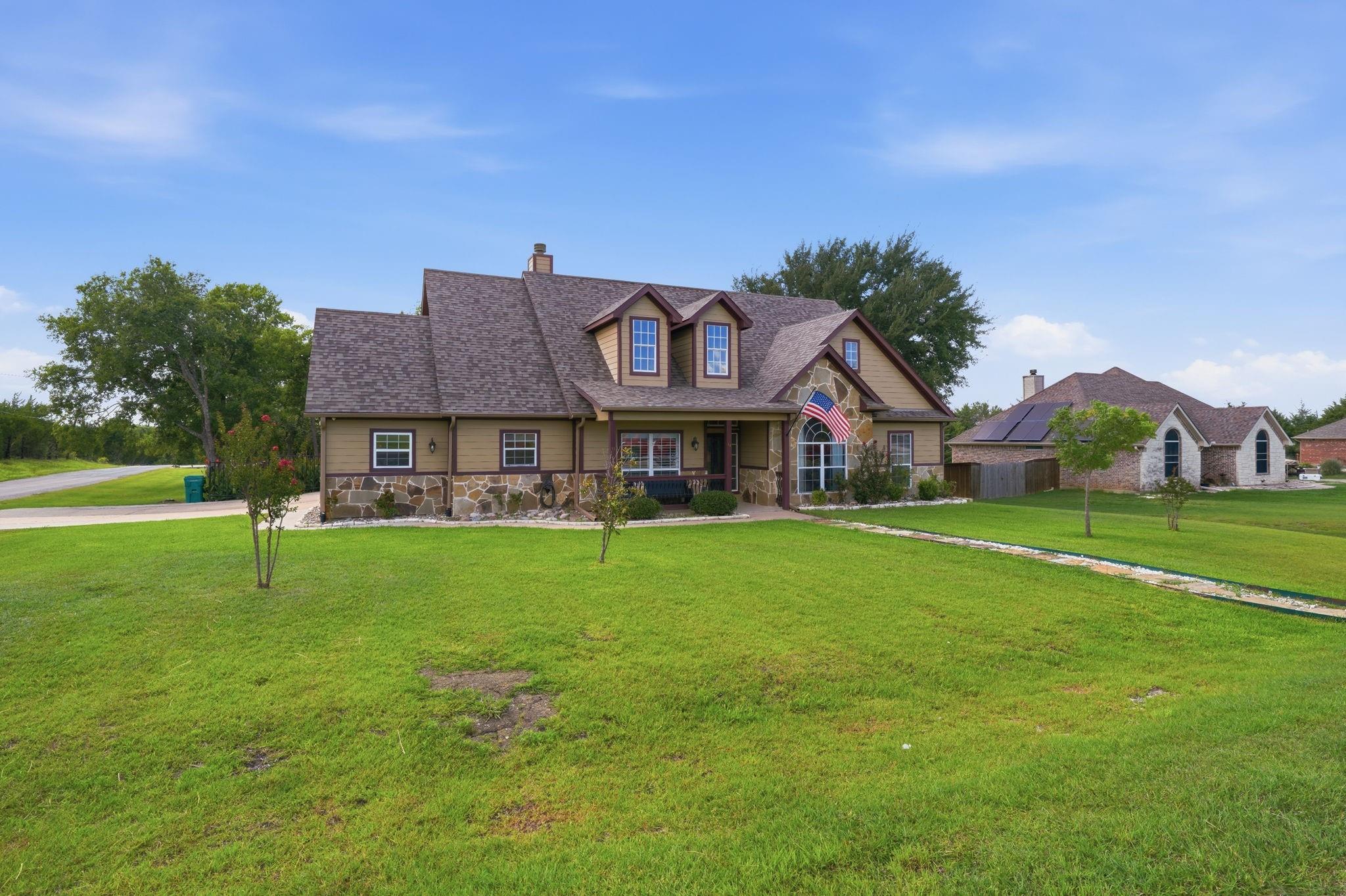 main property photo 37