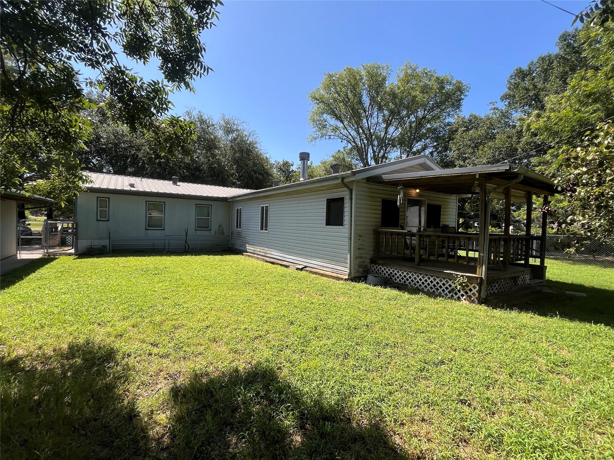 main property photo 23