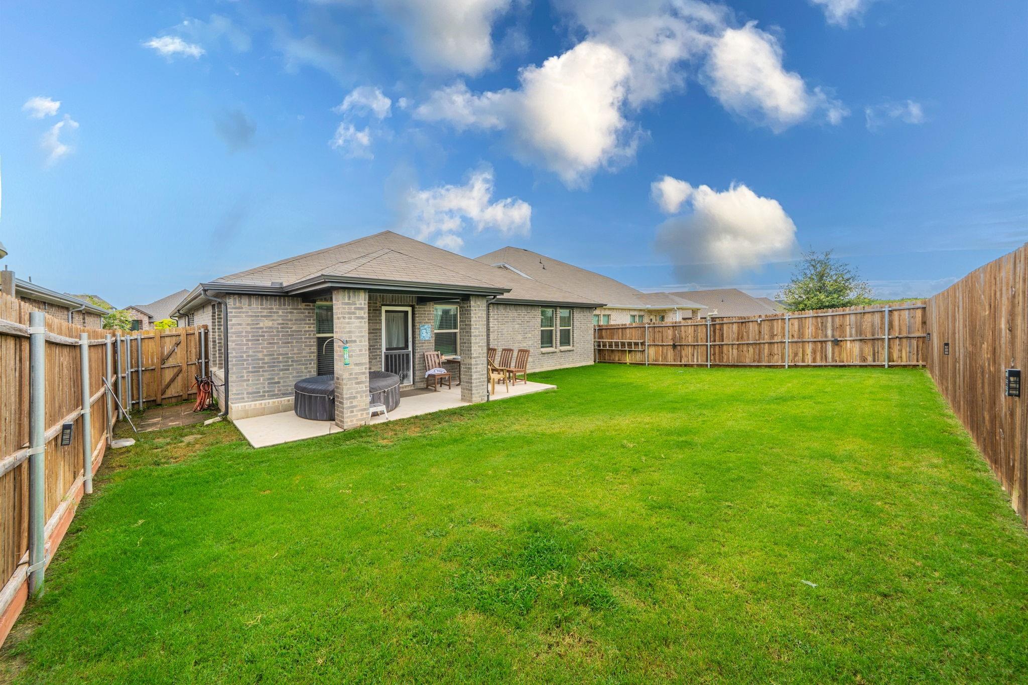 main property photo 22